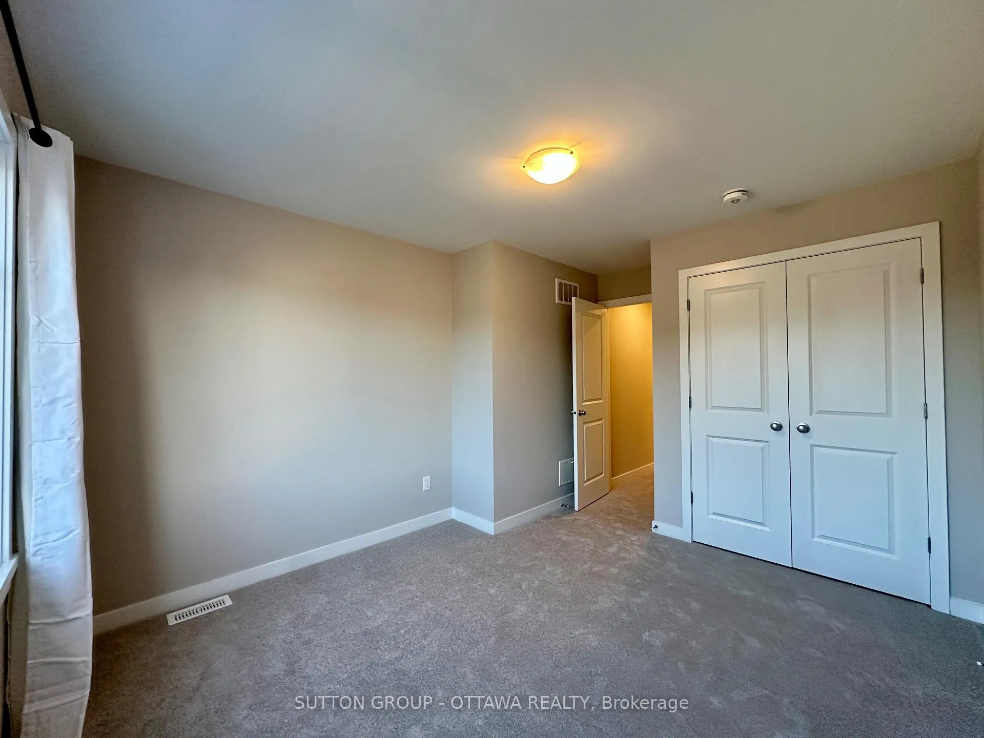 Photo 15 of 1047 Acoustic Way, Ottawa, Riverside South/Gloucester Glen — HOMEH
