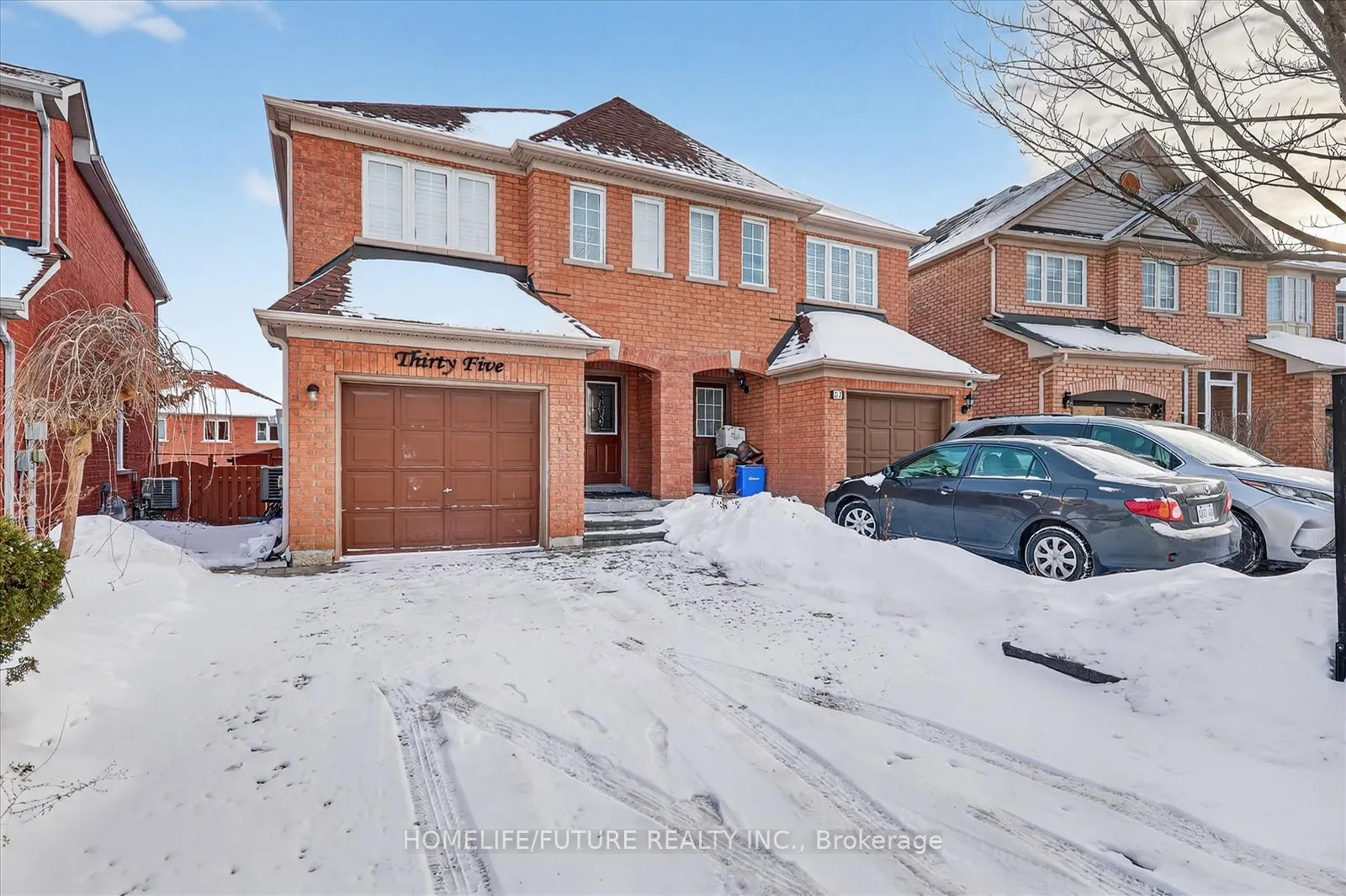 Photo 2 of 35 Tara Crescent, Markham, Cedarwood — HOMEH