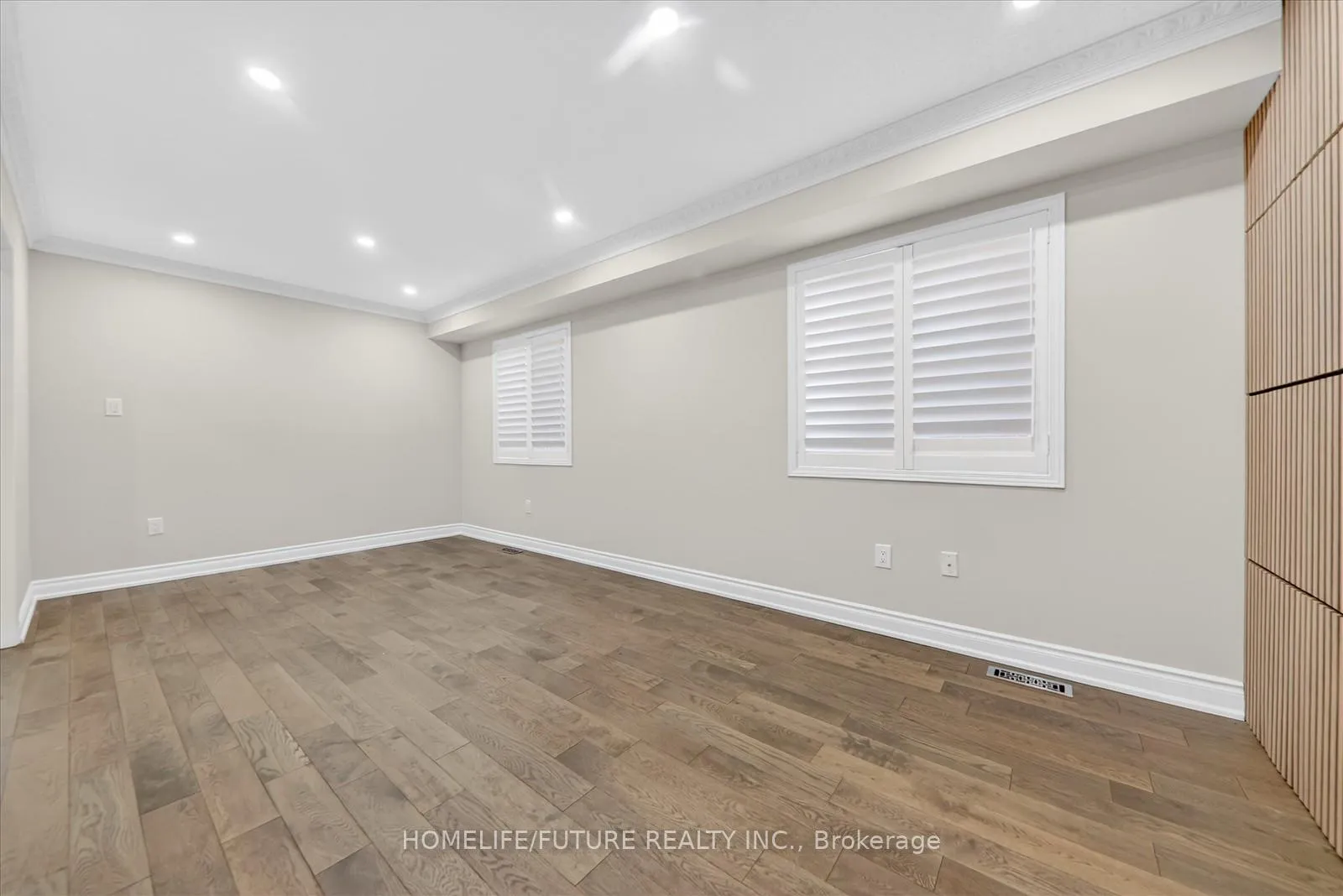 Photo 9 of 35 Tara Crescent, Markham, Cedarwood — HOMEH