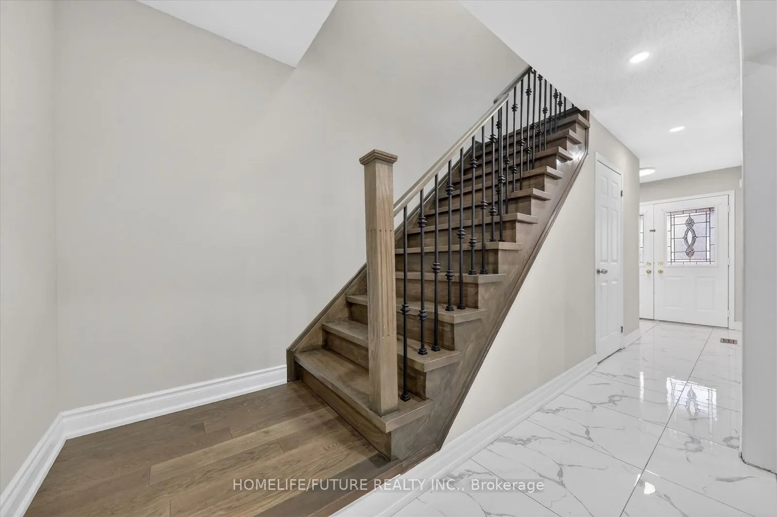 Photo 19 of 35 Tara Crescent, Markham, Cedarwood — HOMEH