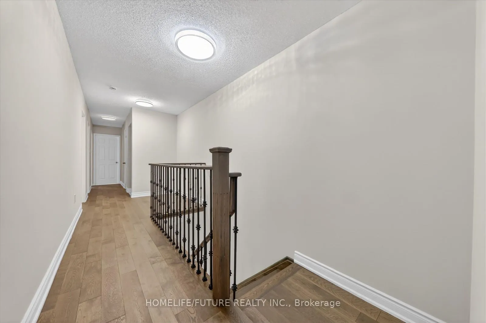 Photo 20 of 35 Tara Crescent, Markham, Cedarwood — HOMEH