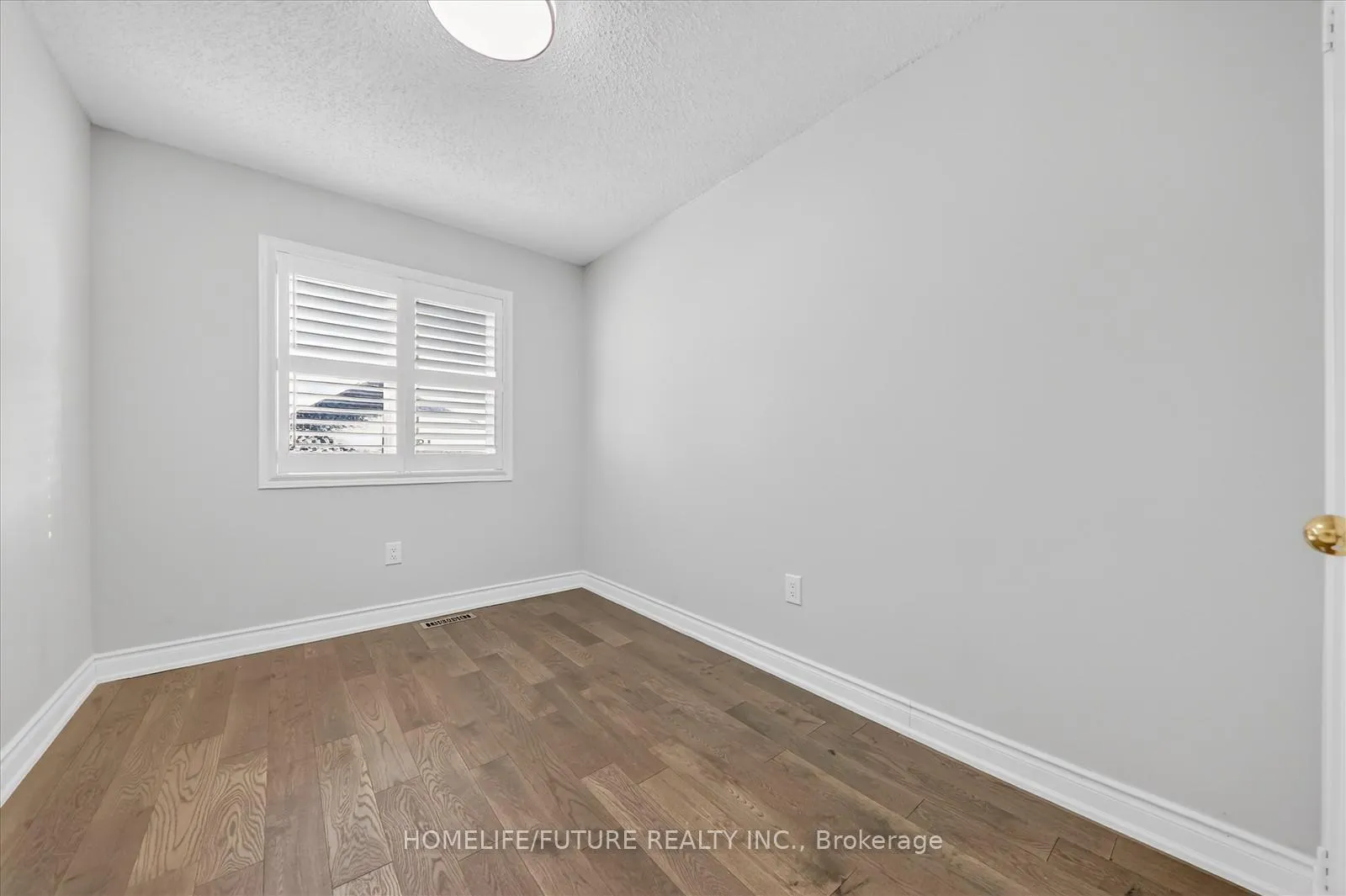 Photo 31 of 35 Tara Crescent, Markham, Cedarwood — HOMEH
