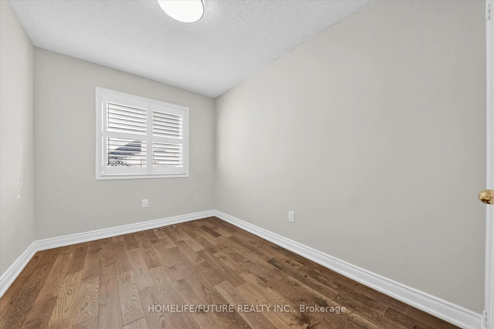 Photo 32 of 35 Tara Crescent, Markham, Cedarwood — HOMEH