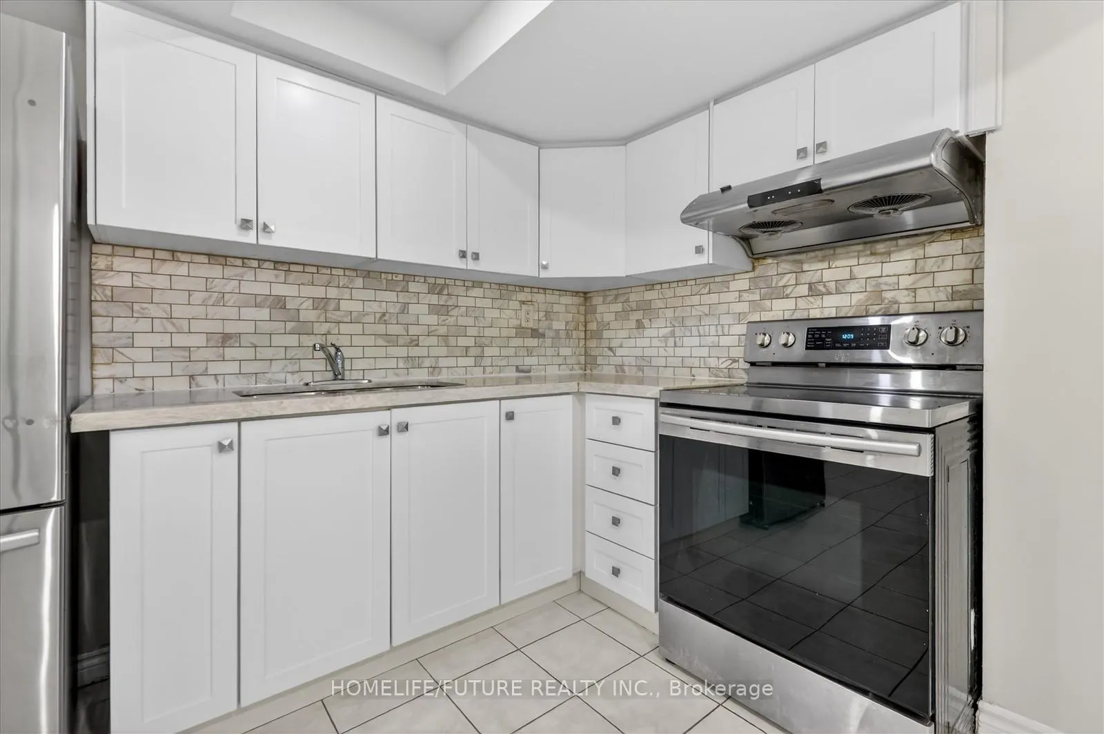 Photo 41 of 35 Tara Crescent, Markham, Cedarwood — HOMEH