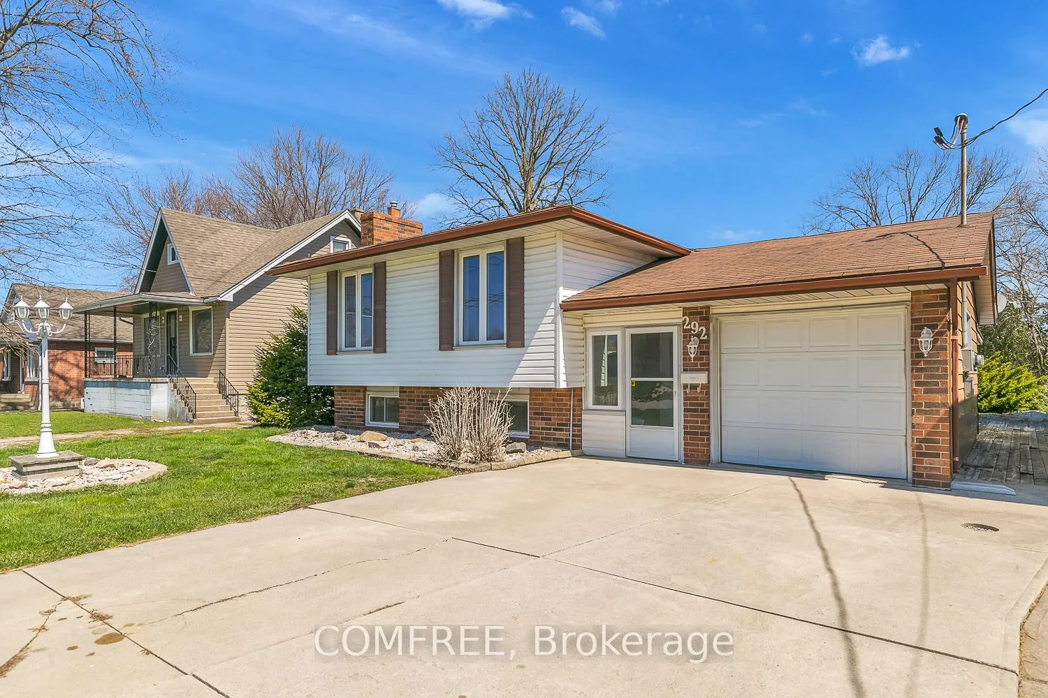 Photo 2 of 292 Lesperance Road, Tecumseh — HOMEH
