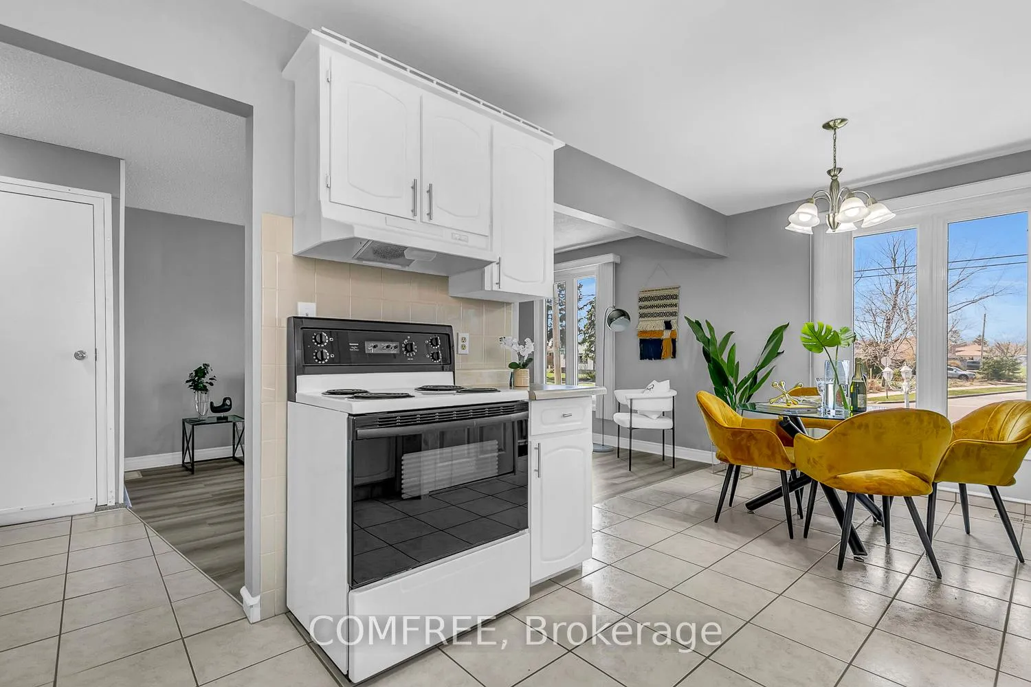 Photo 11 of 292 Lesperance Road, Tecumseh — HOMEH