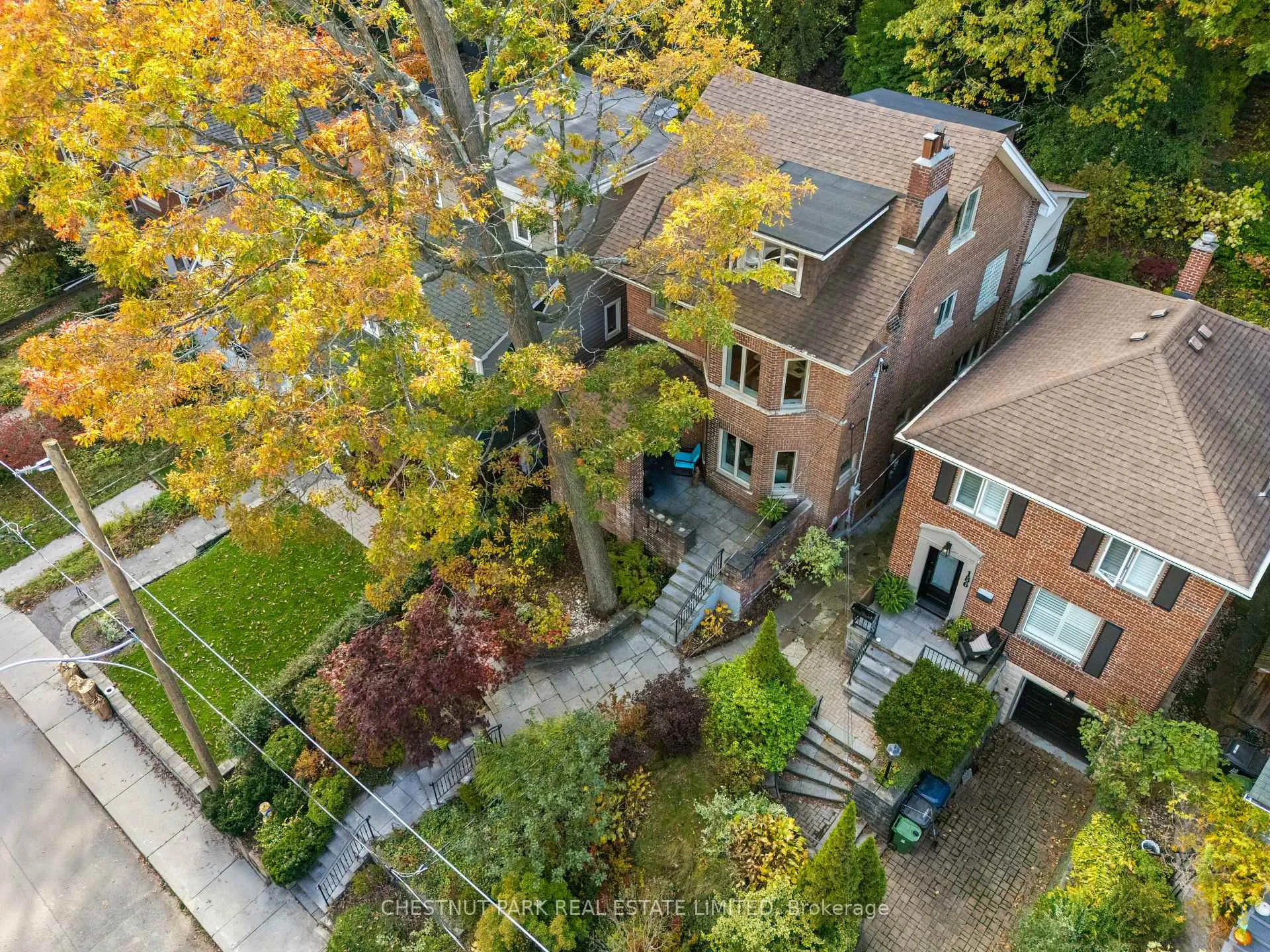 Photo 1 of 184 Neville Park Boulevard, Toronto, The Beaches — HOMEH