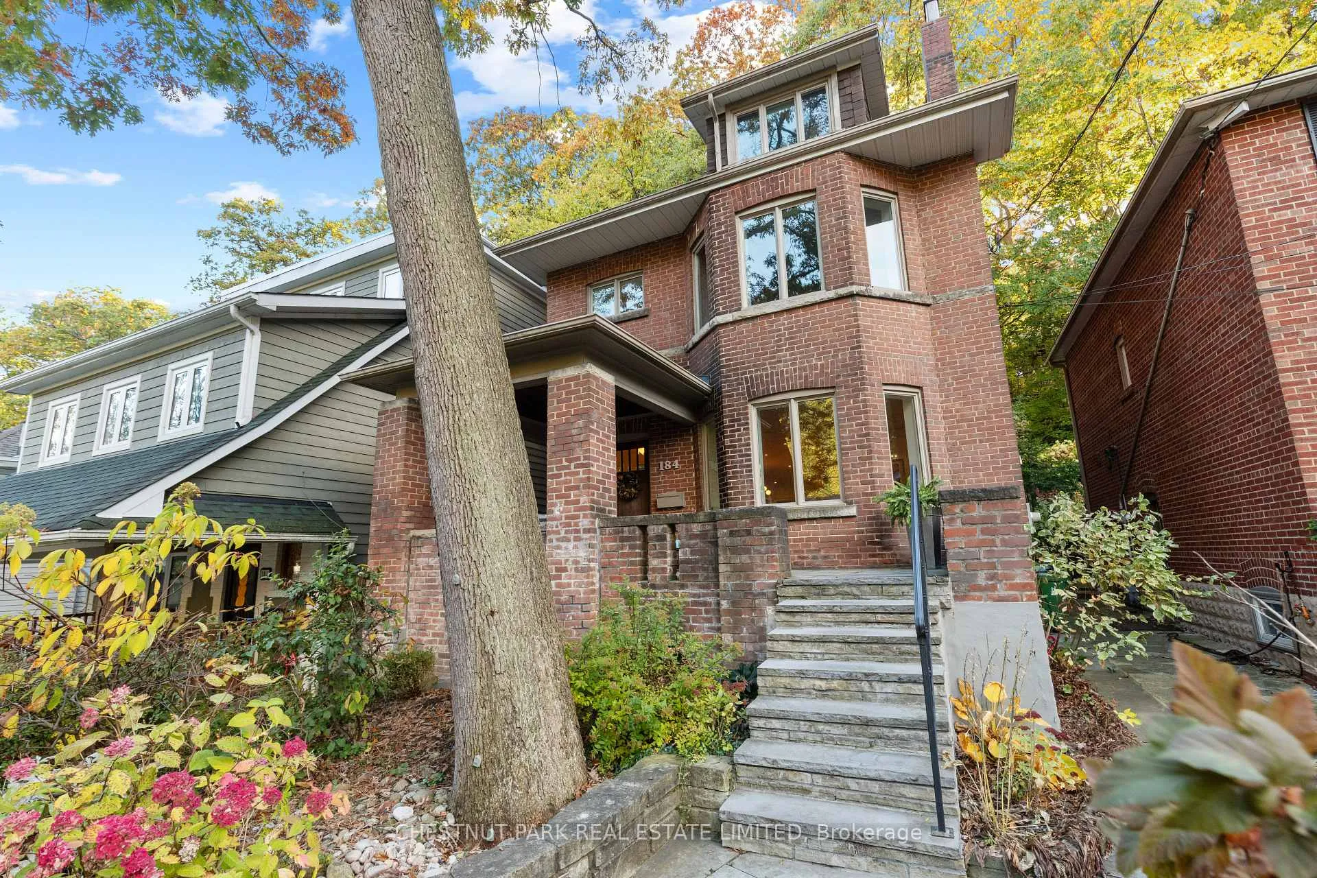 Photo 3 of 184 Neville Park Boulevard, Toronto, The Beaches — HOMEH
