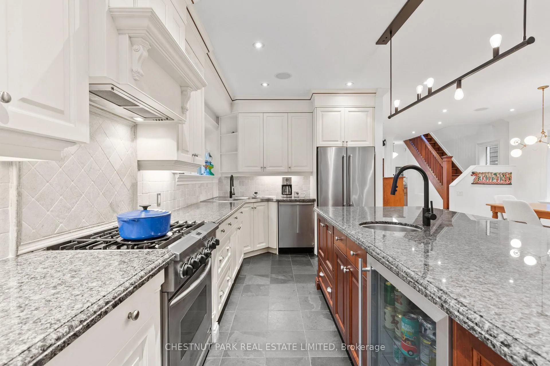 Photo 19 of 184 Neville Park Boulevard, Toronto, The Beaches — HOMEH