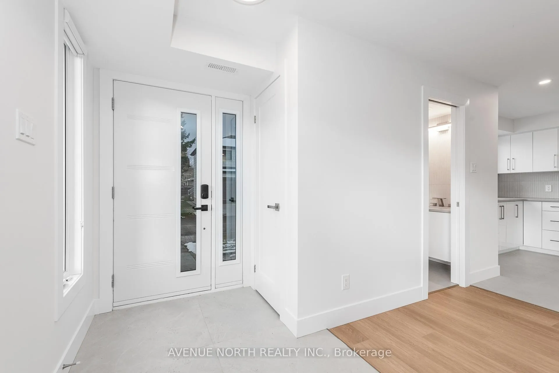 Photo 3 of Unit A, 1975 Banff Avenue, Ottawa, Ellwood — HOMEH