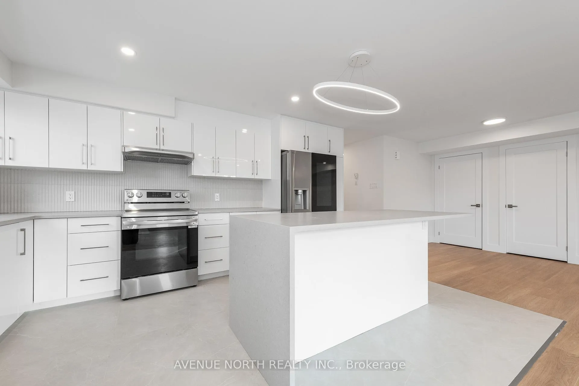 Photo 10 of Unit A, 1975 Banff Avenue, Ottawa, Ellwood — HOMEH