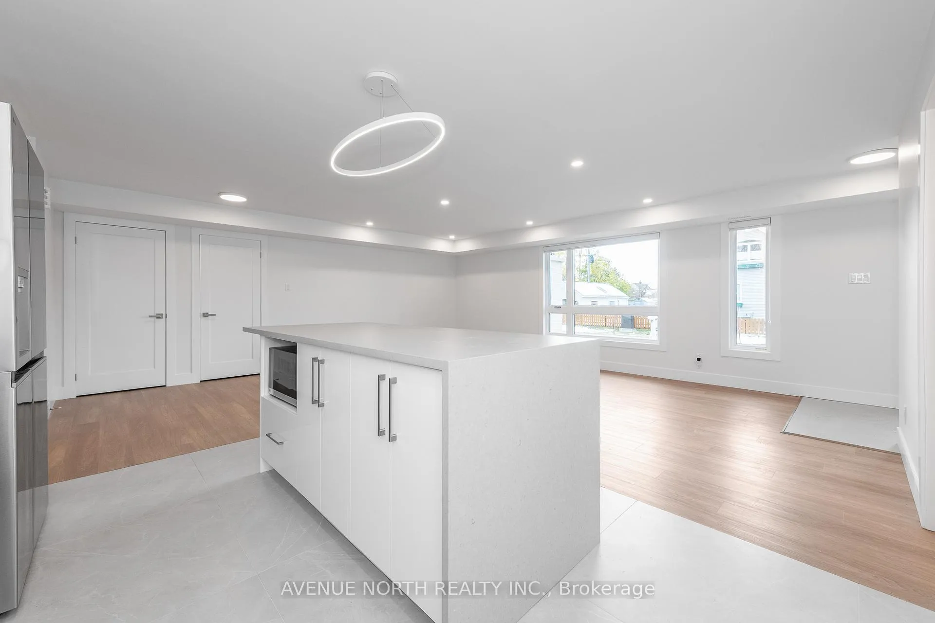 Photo 14 of Unit A, 1975 Banff Avenue, Ottawa, Ellwood — HOMEH