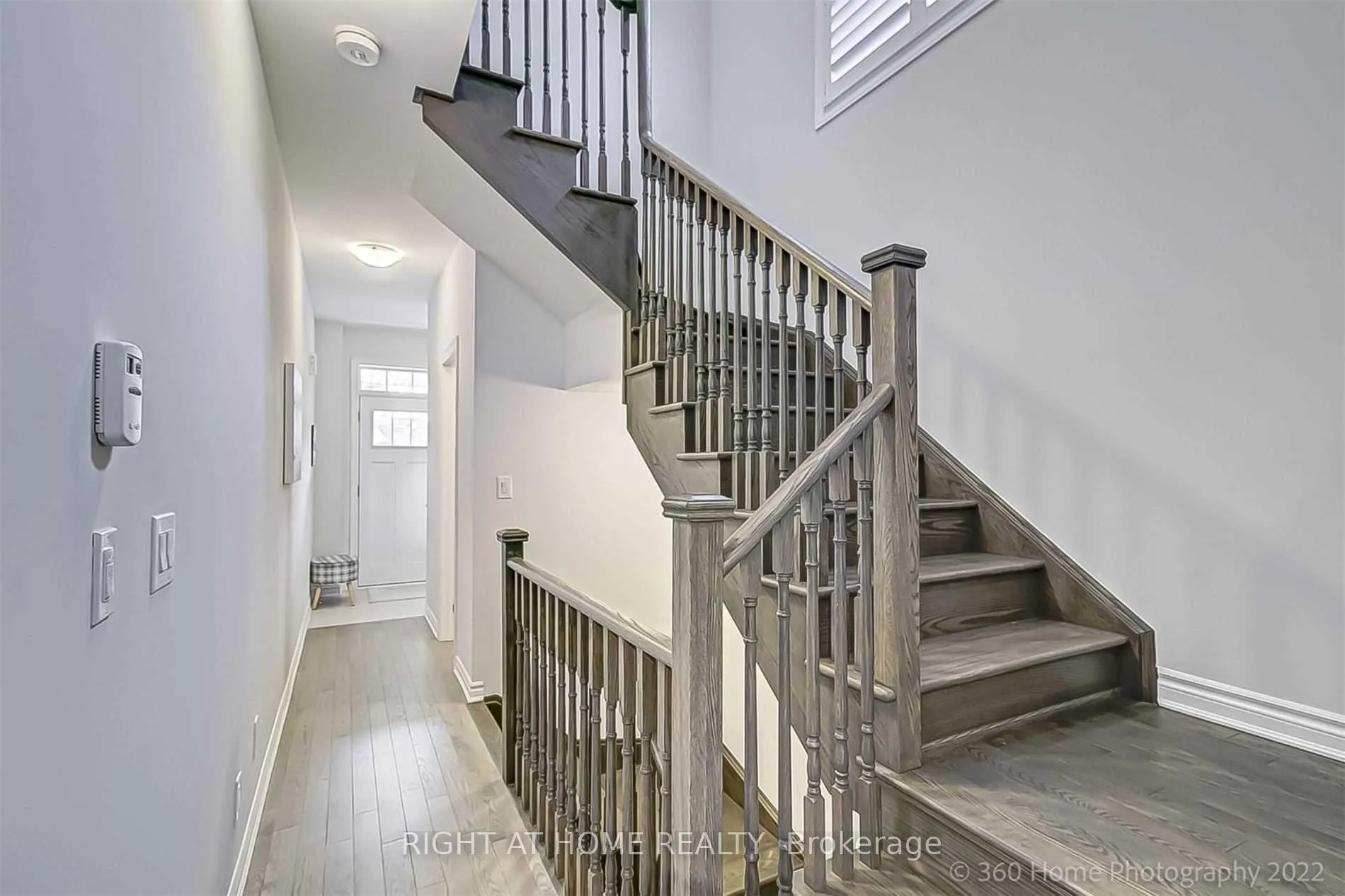Photo 4 of 45 Sutcliffe Drive, Whitby, Rolling Acres — HOMEH