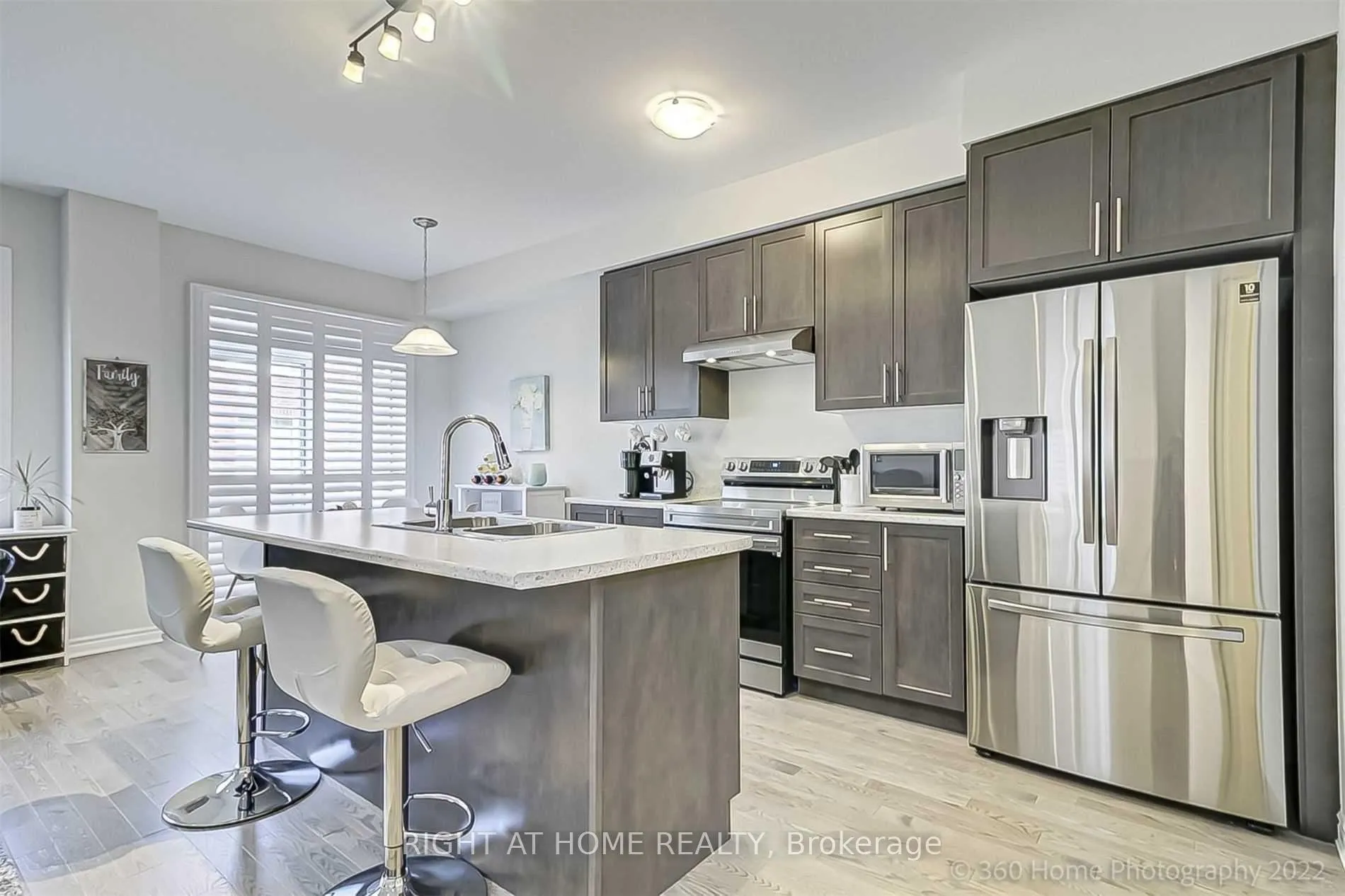 Photo 6 of 45 Sutcliffe Drive, Whitby, Rolling Acres — HOMEH