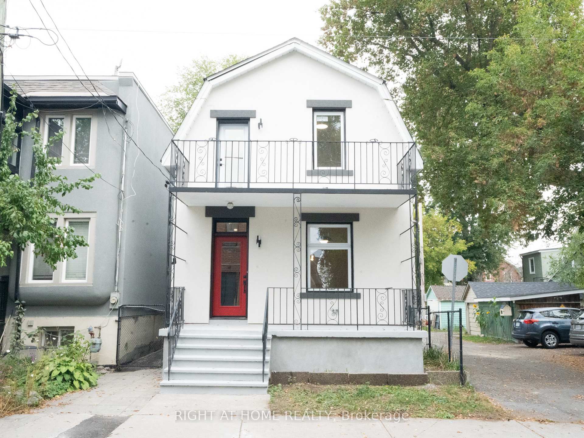 Photo 1 of 49 Roslyn Avenue, Ottawa, Old Ottawa South — HOMEH