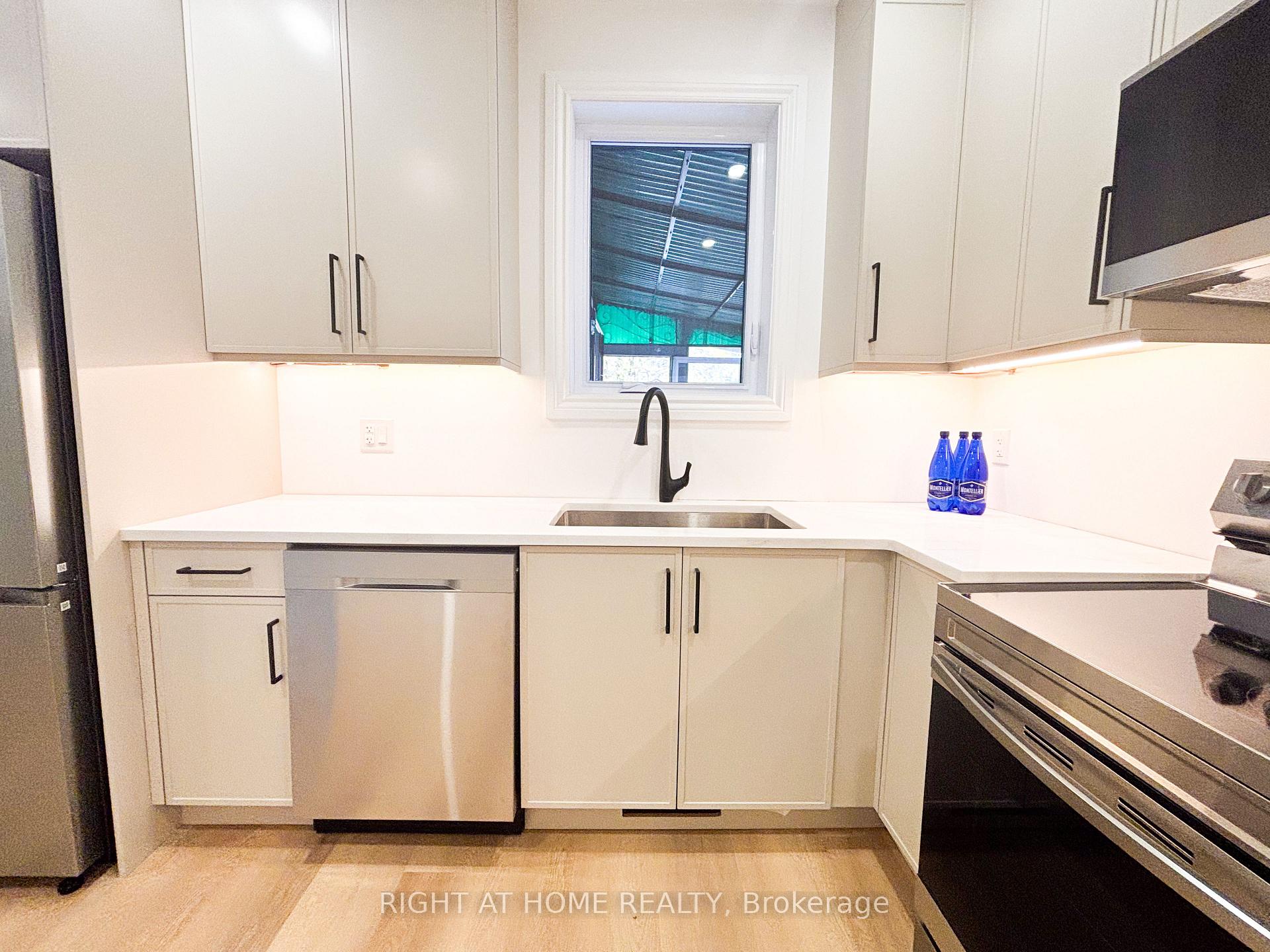Photo 6 of 49 Roslyn Avenue, Ottawa, Old Ottawa South — HOMEH