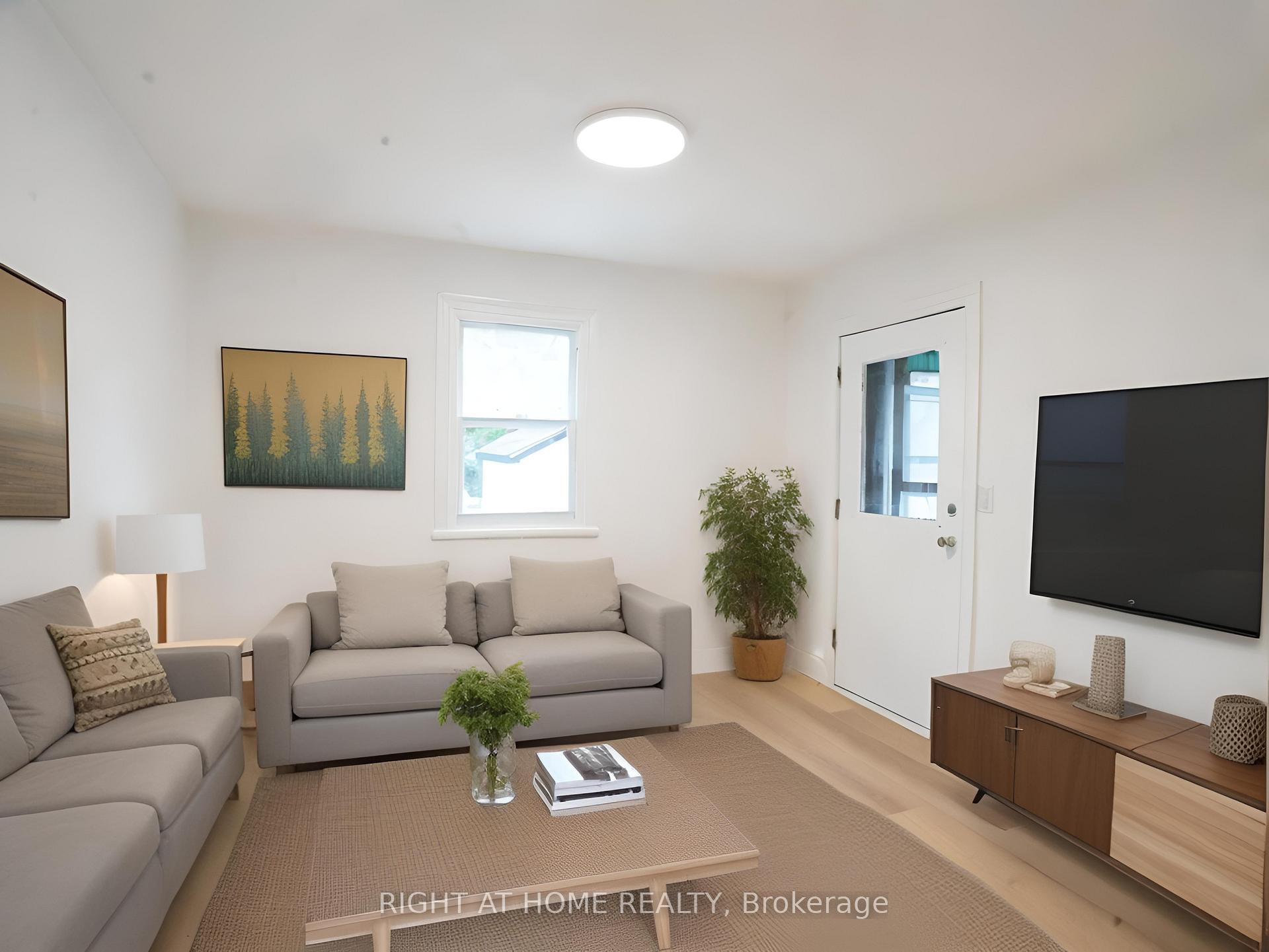 Photo 13 of 49 Roslyn Avenue, Ottawa, Old Ottawa South — HOMEH