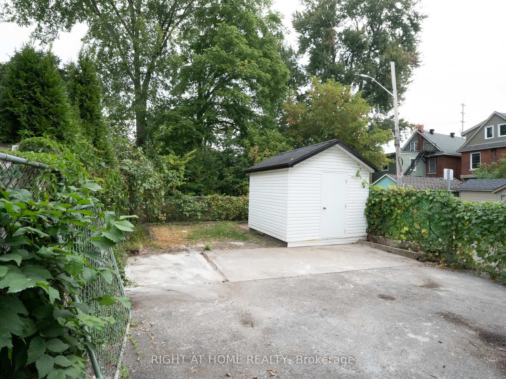 Photo 21 of 49 Roslyn Avenue, Ottawa, Old Ottawa South — HOMEH
