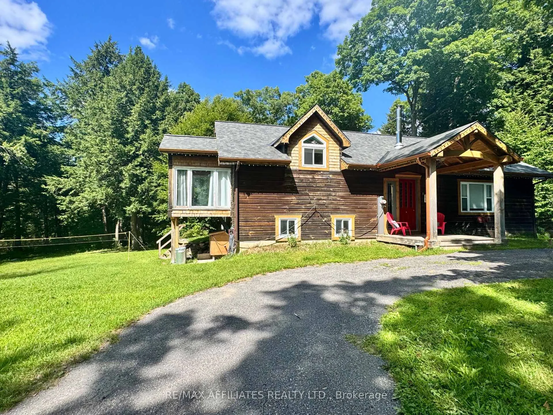 Photo 2 of 6828 511 Highway, Lanark Highlands, Lanark Highlands (Darling) Twp — HOMEH