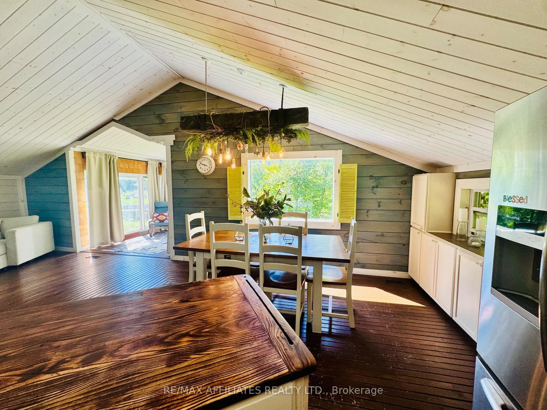 Photo 9 of 6828 511 Highway, Lanark Highlands, Lanark Highlands (Darling) Twp — HOMEH