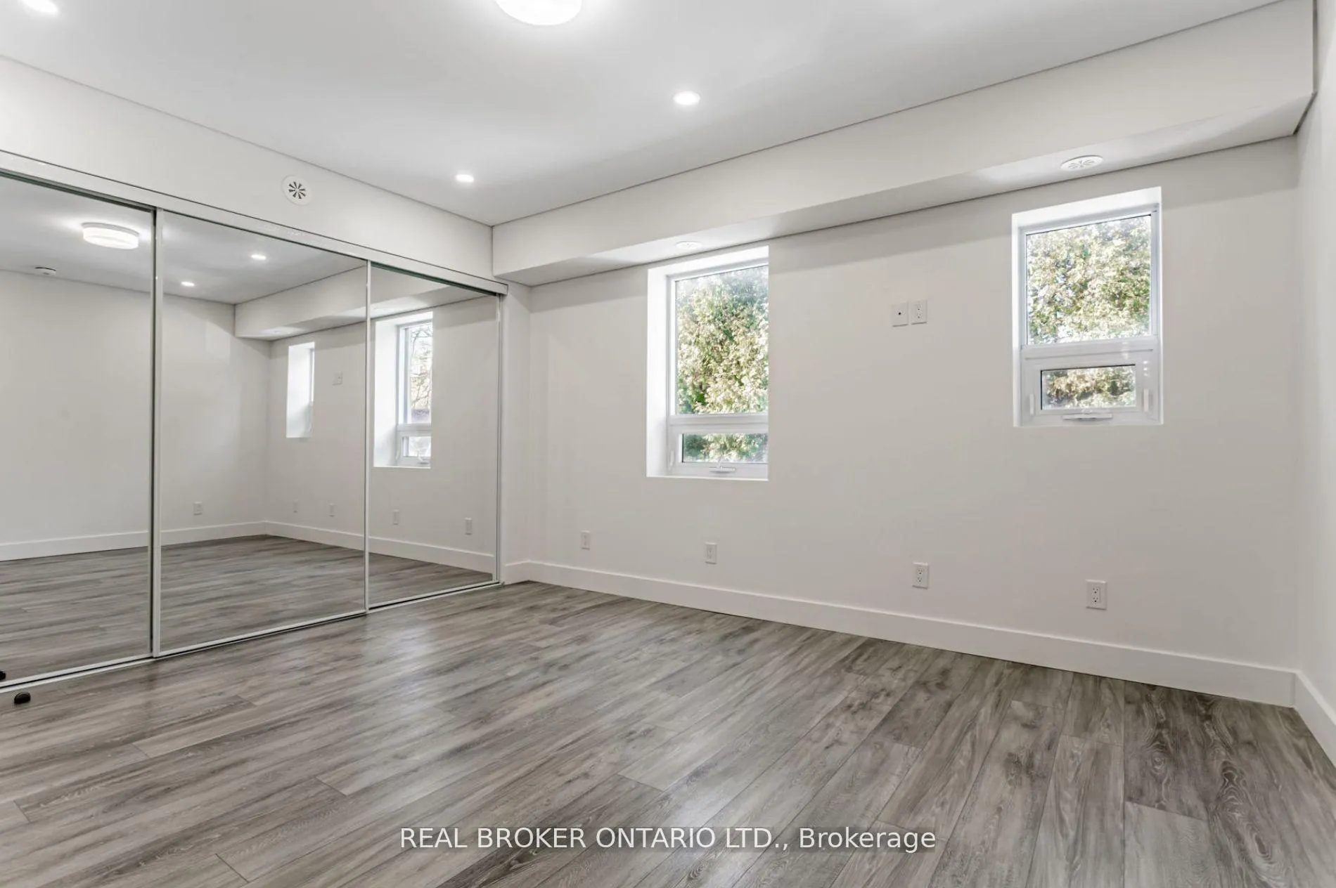 Photo 8 of Unit B, 1088 Avenue Road, Toronto, Lawrence Park South — HOMEH