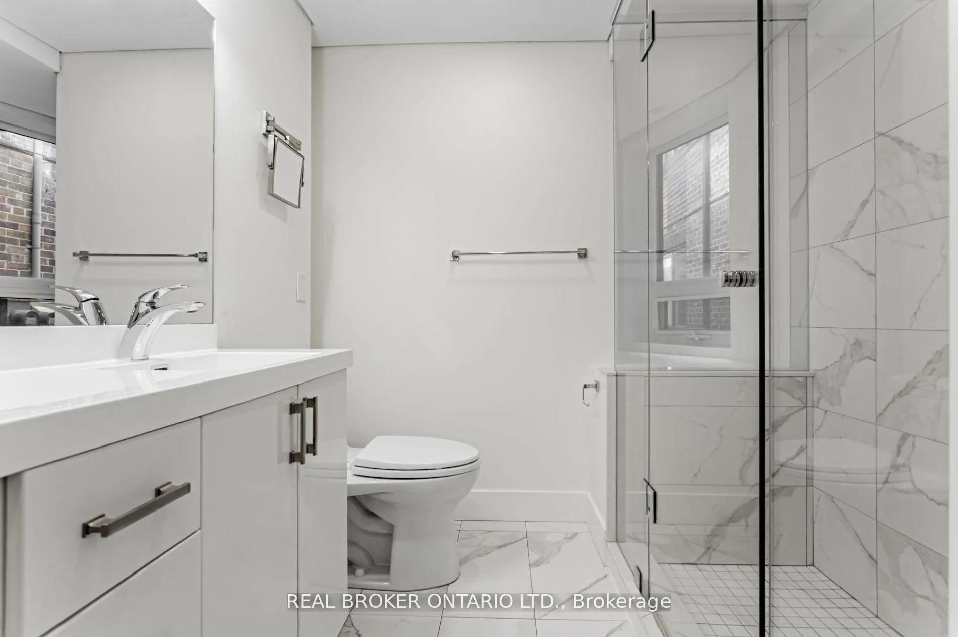 Photo 10 of Unit B, 1088 Avenue Road, Toronto, Lawrence Park South — HOMEH