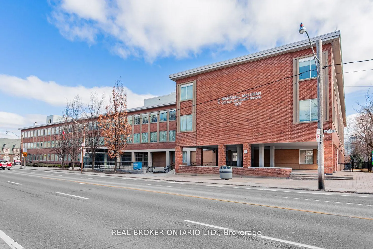 Photo 15 of Unit B, 1088 Avenue Road, Toronto, Lawrence Park South — HOMEH