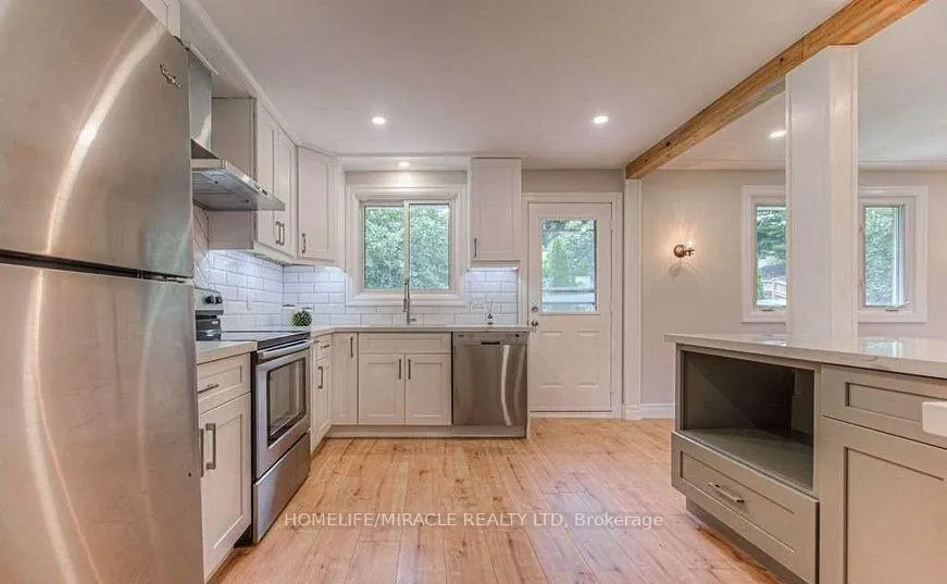 Photo 4 of 56 Cloverdale Crescent, Kitchener, Forest Hill — HOMEH