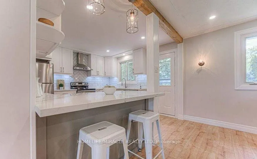 Photo 6 of 56 Cloverdale Crescent, Kitchener, Forest Hill — HOMEH
