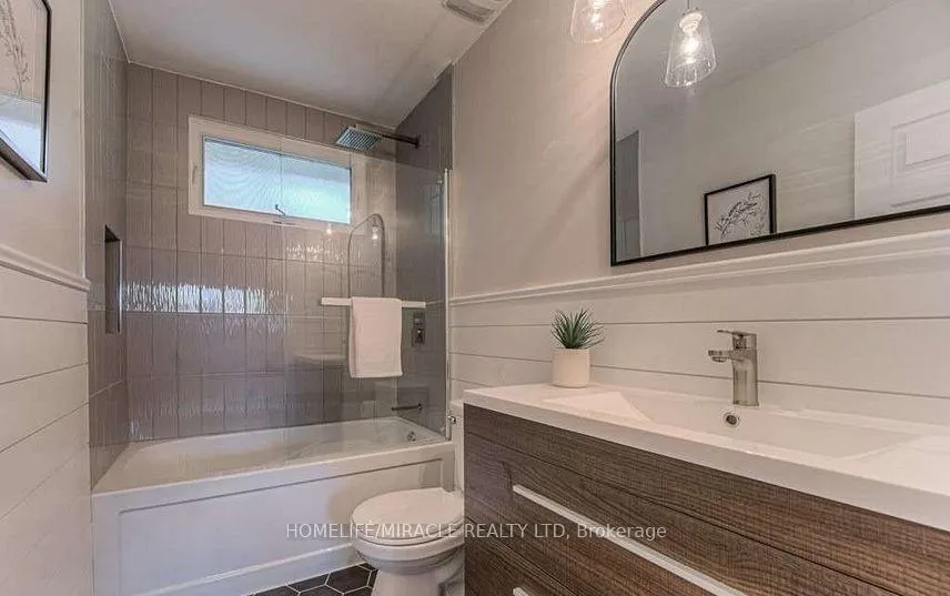 Photo 11 of 56 Cloverdale Crescent, Kitchener, Forest Hill — HOMEH