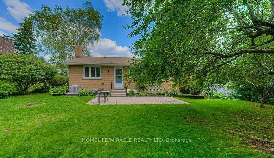 Photo 19 of 56 Cloverdale Crescent, Kitchener, Forest Hill — HOMEH