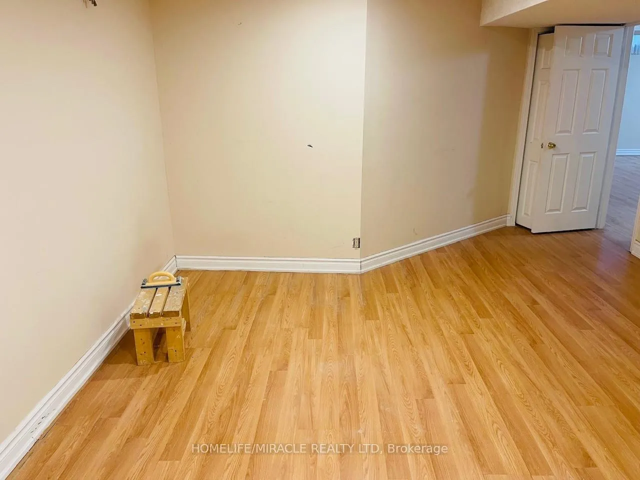 Photo 3 of 1804 Forestview Drive E, Pickering, Highbush — HOMEH
