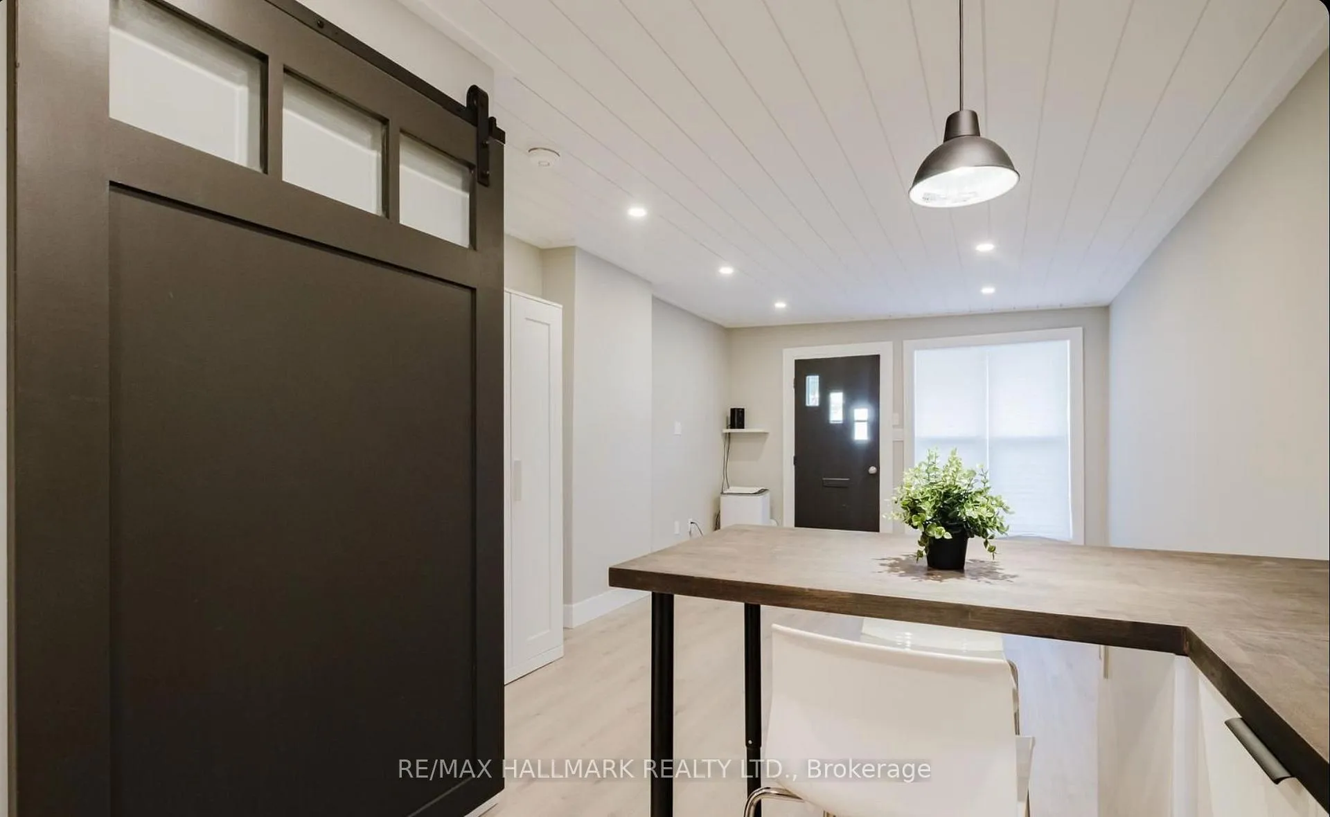 Photo 6 of Unit Side, 249 Main Street, Markham, Old Markham Village — HOMEH