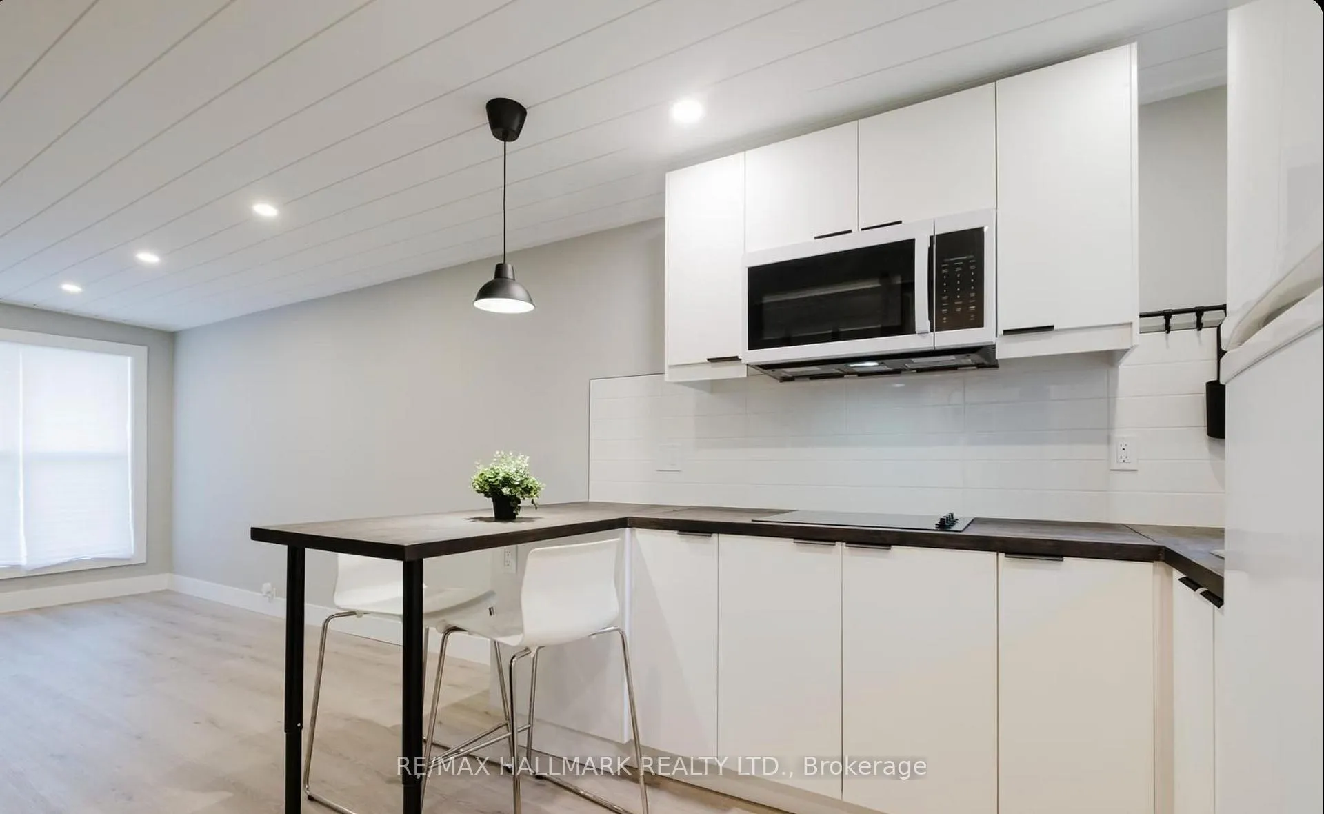 Photo 9 of Unit Side, 249 Main Street, Markham, Old Markham Village — HOMEH