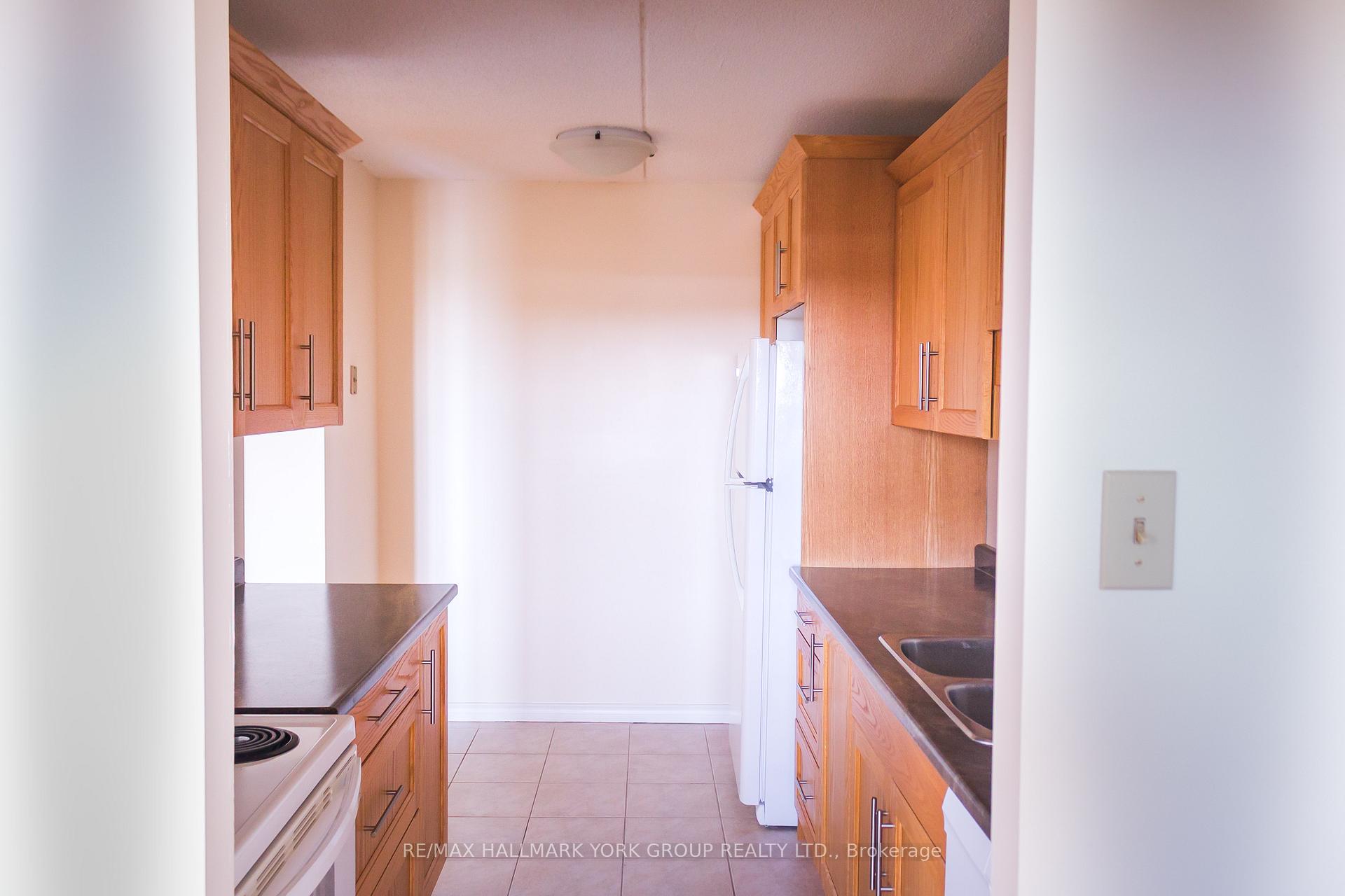 Photo 4 of Unit 610, 262 Rose Street, Barrie, Wellington — HOMEH