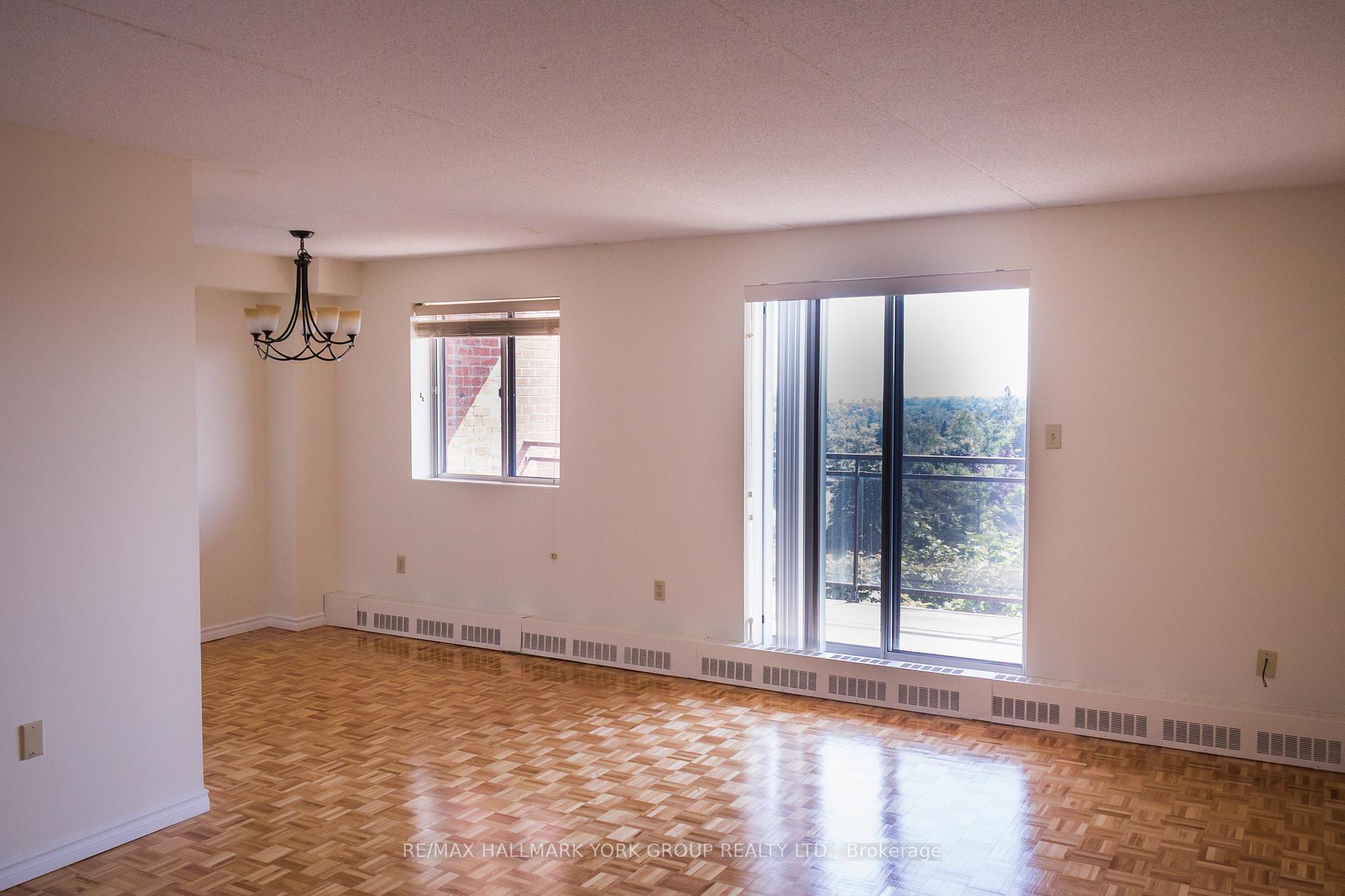 Photo 6 of Unit 610, 262 Rose Street, Barrie, Wellington — HOMEH