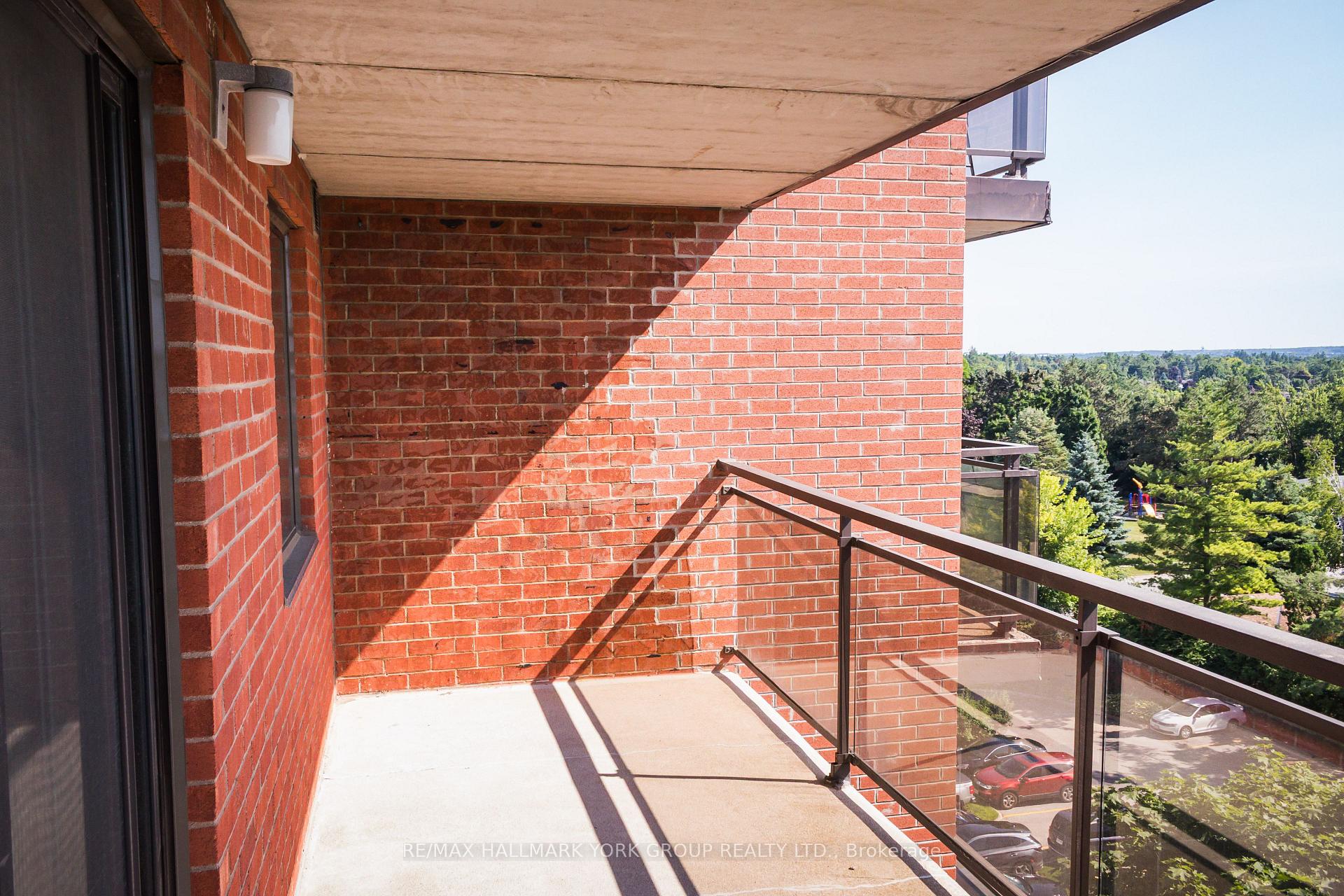 Photo 12 of Unit 610, 262 Rose Street, Barrie, Wellington — HOMEH