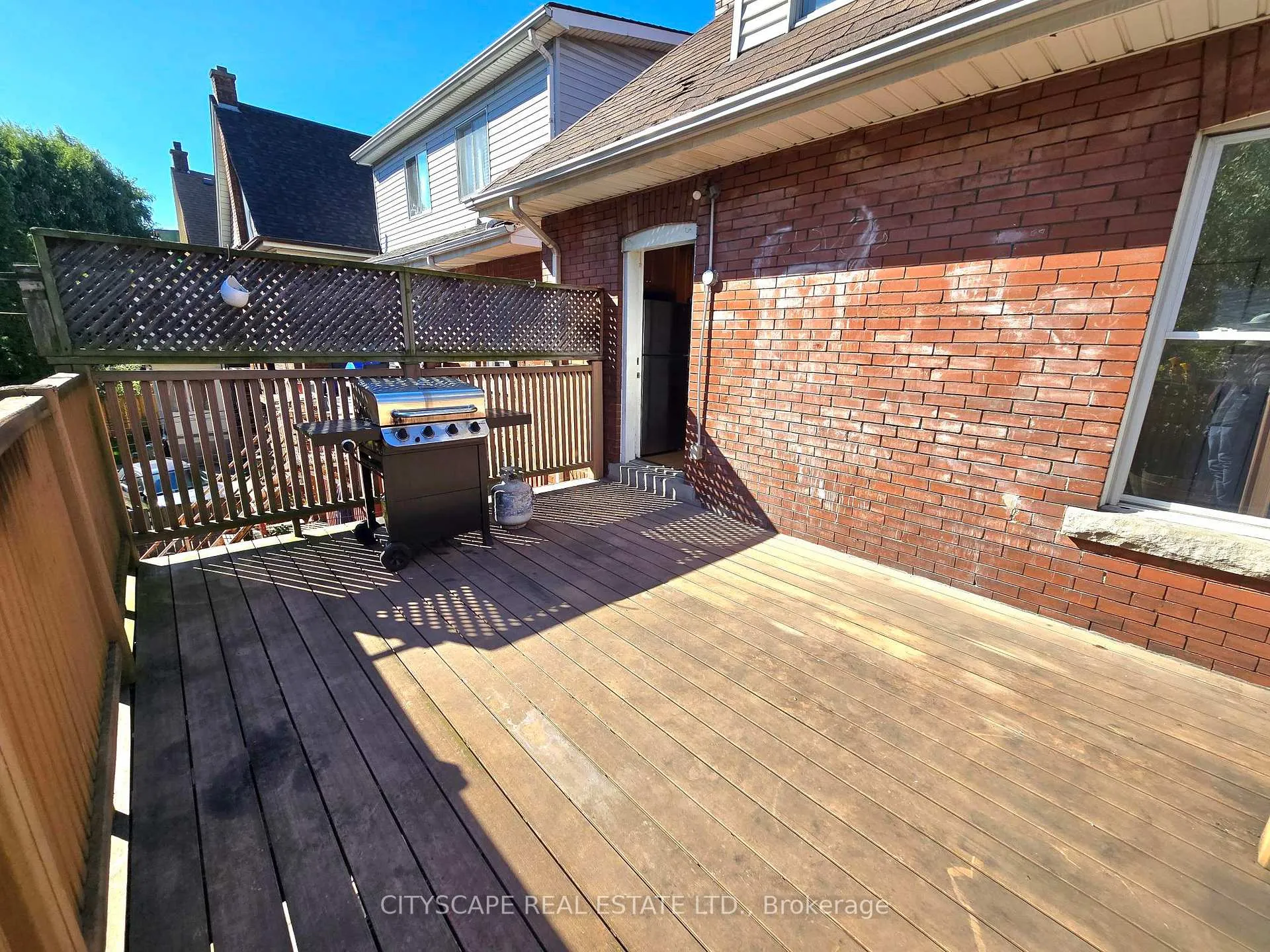 Photo 13 of Unit 2, 45 Fairholt Road S, Hamilton, Gibson — HOMEH