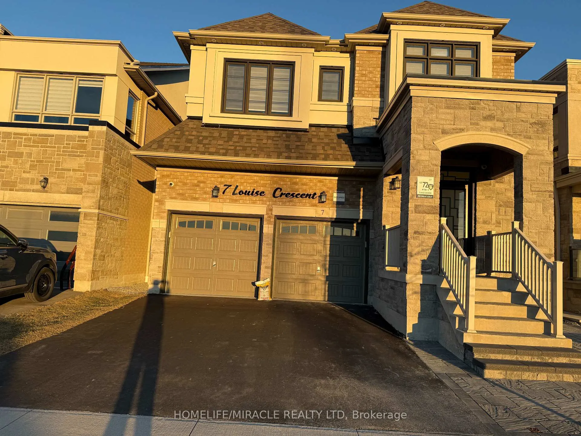 Photo 1 of Unit Lower, 7 Louise Crescent, Whitby, Rural Whitby — HOMEH