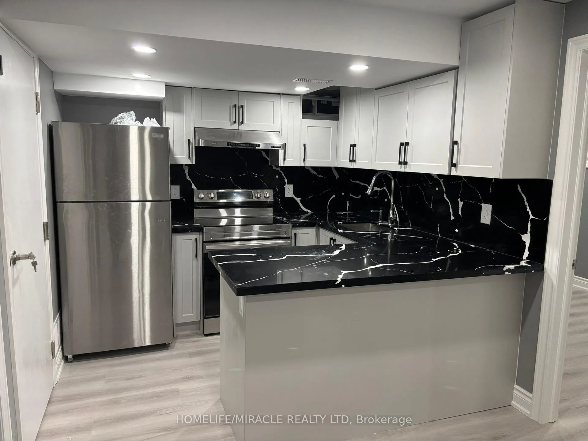 Photo 15 of Unit Lower, 7 Louise Crescent, Whitby, Rural Whitby — HOMEH