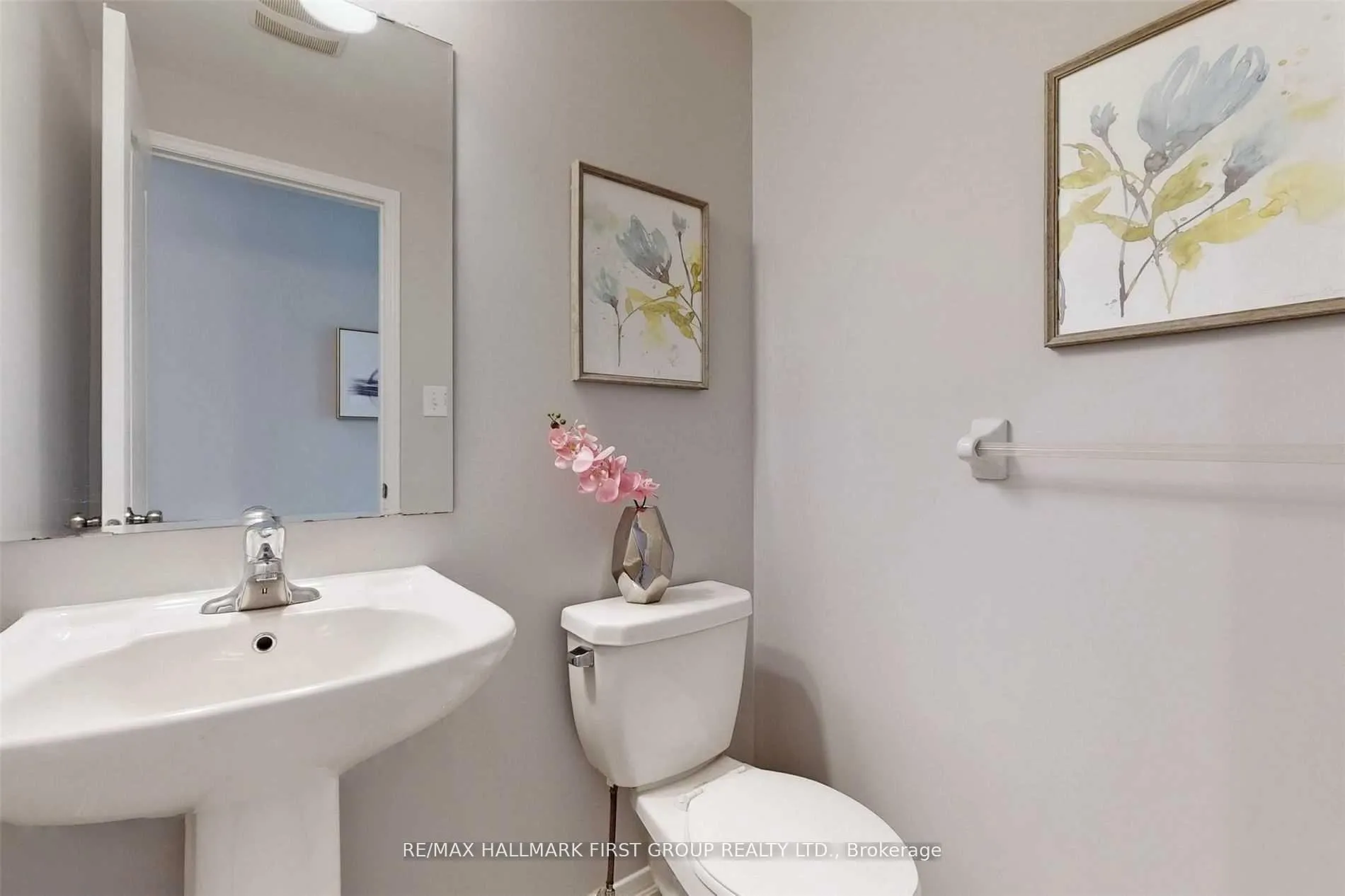 Photo 9 of 136 Goss Lane, Ajax, Central East — HOMEH