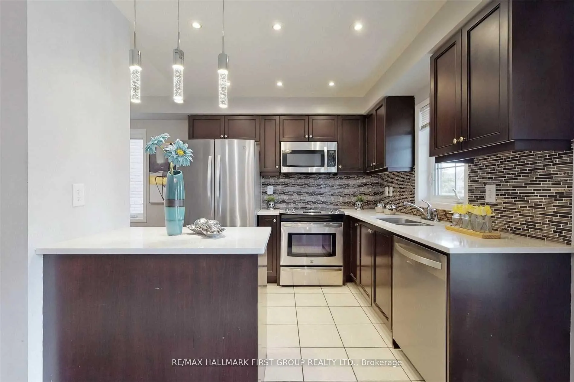 Photo 10 of 136 Goss Lane, Ajax, Central East — HOMEH