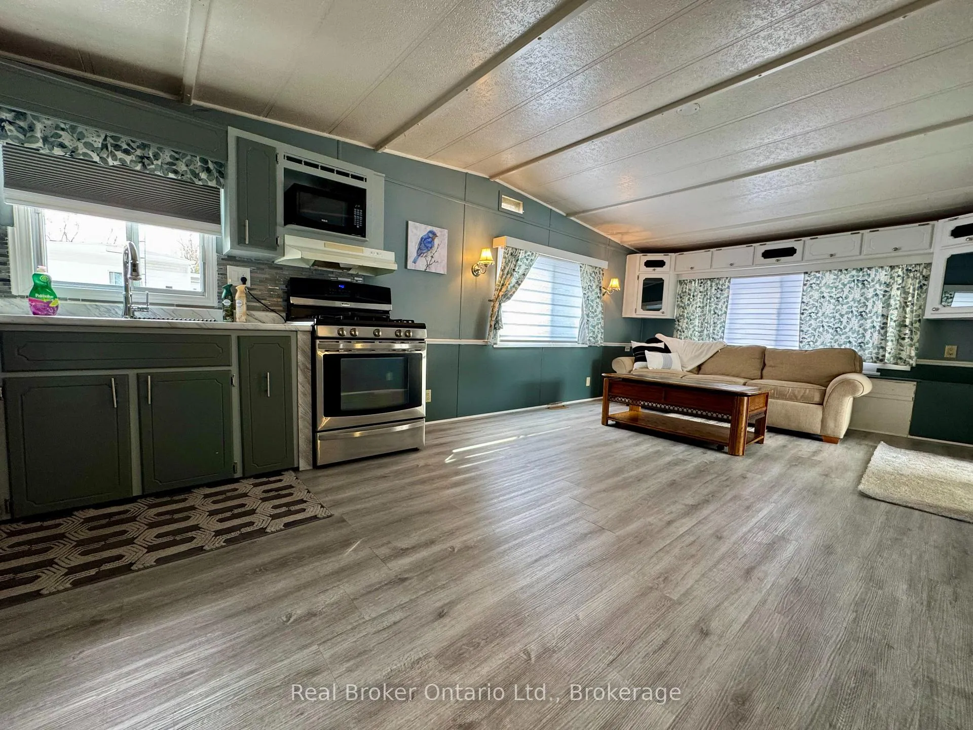 Photo 3 of Unit 159, 580 Beaver Creek Road, Waterloo — HOMEH