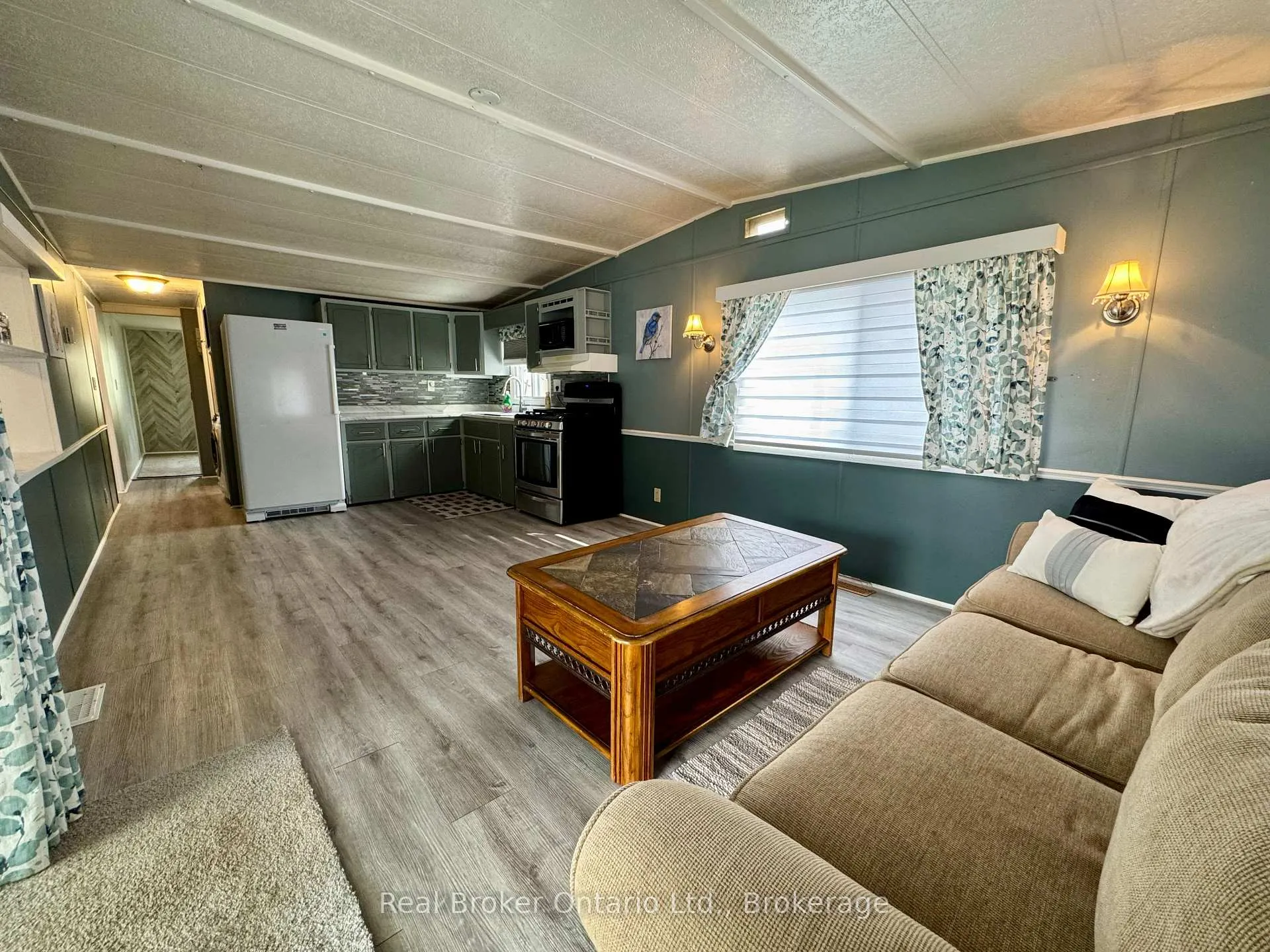 Photo 5 of Unit 159, 580 Beaver Creek Road, Waterloo — HOMEH