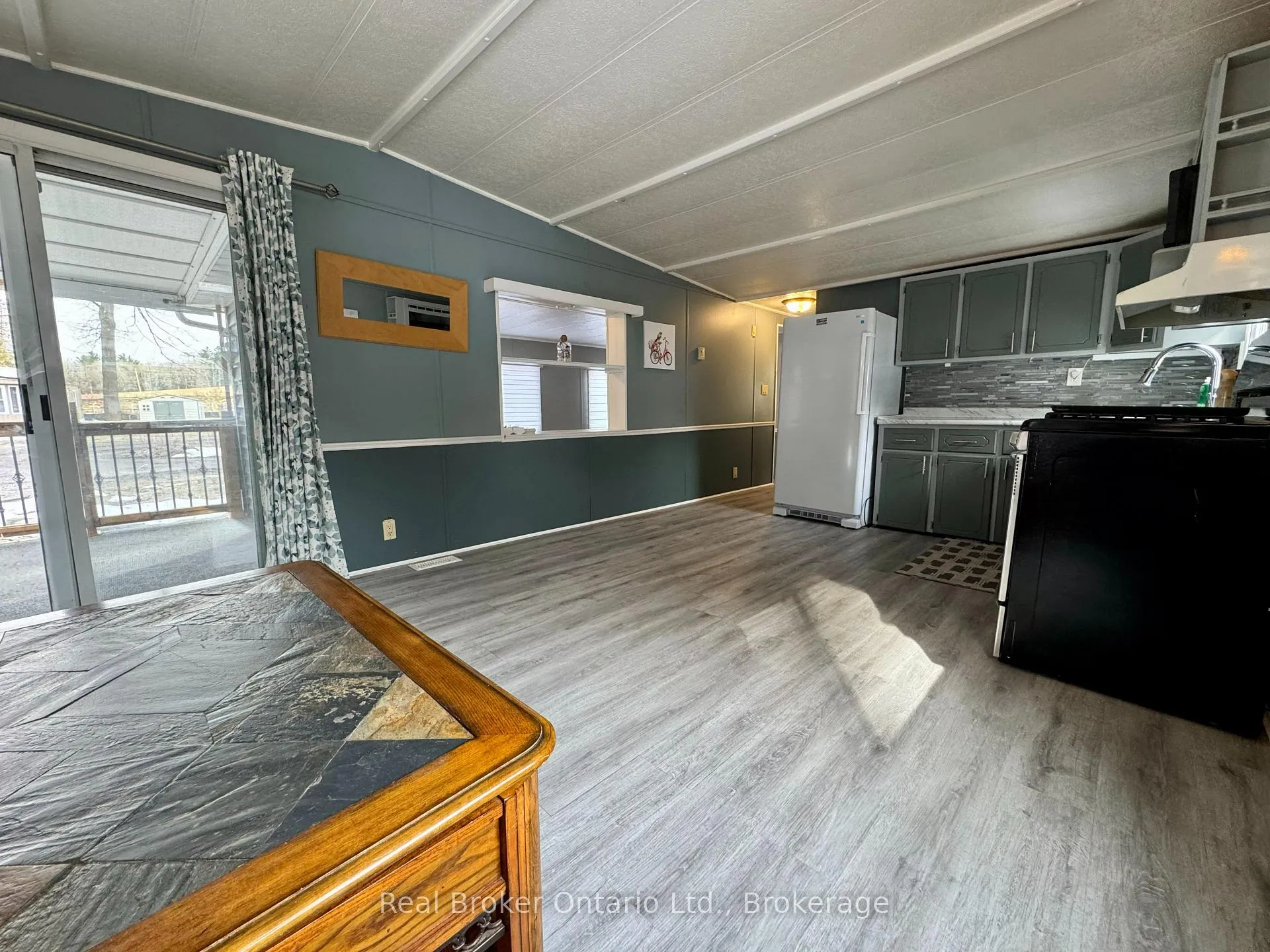 Photo 9 of Unit 159, 580 Beaver Creek Road, Waterloo — HOMEH