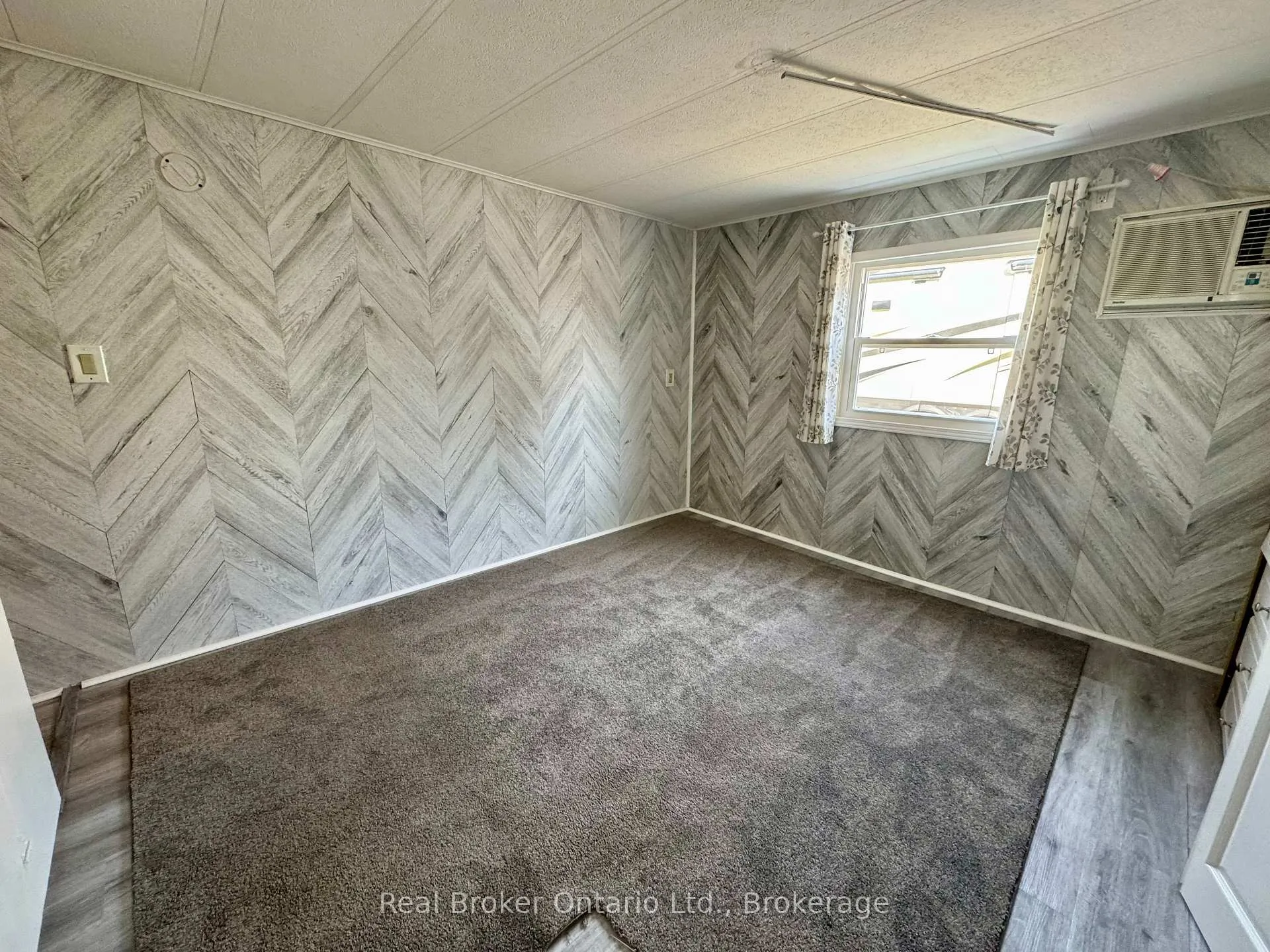 Photo 12 of Unit 159, 580 Beaver Creek Road, Waterloo — HOMEH