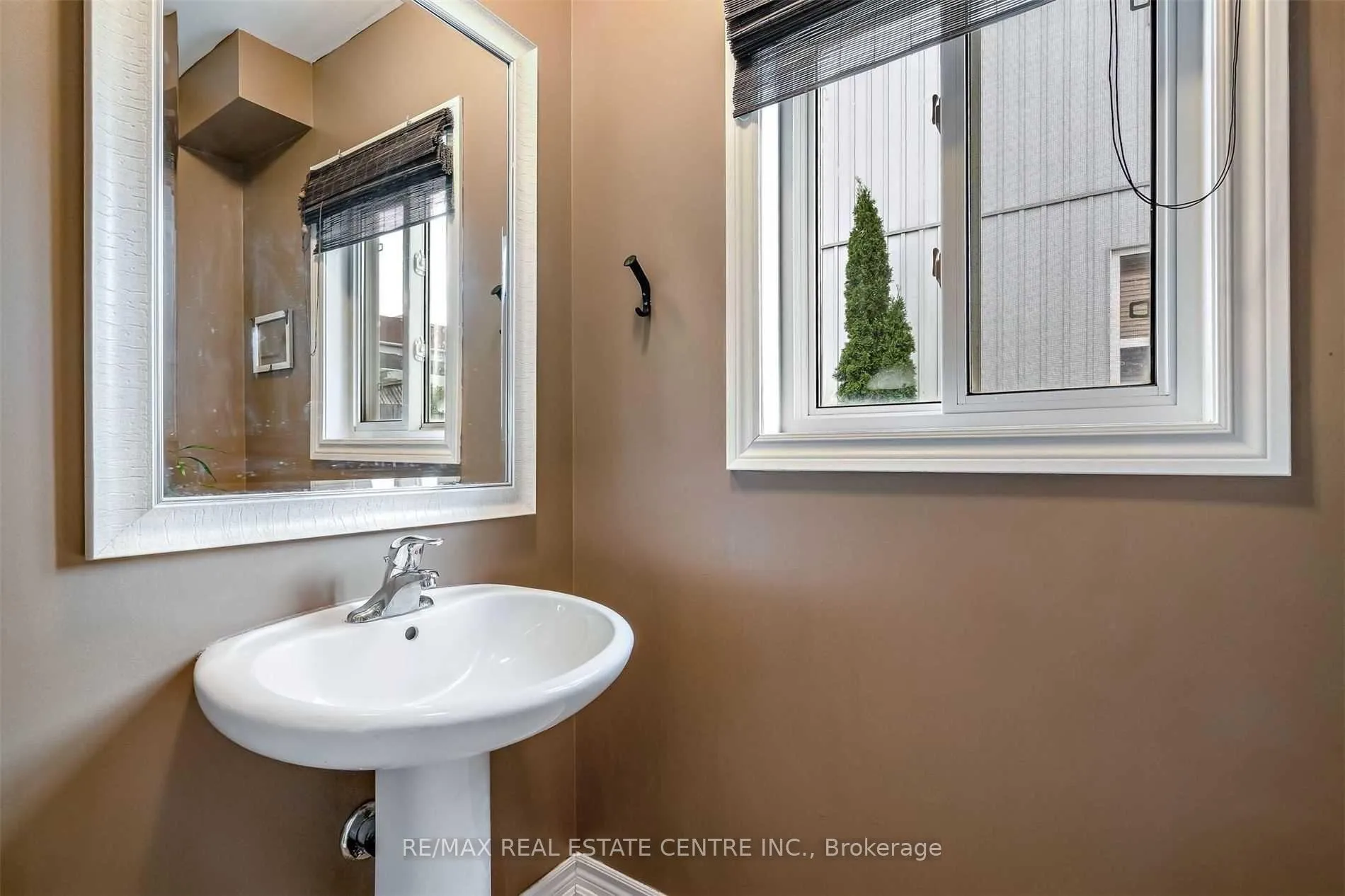Photo 4 of 122 Marion Street, Shelburne — HOMEH