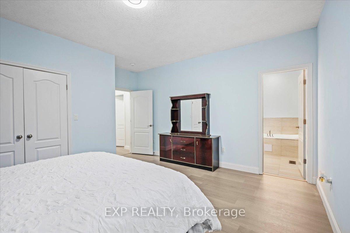 Photo 23 of 308 Governors Road E, Brant, Paris — HOMEH