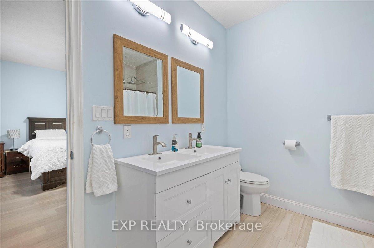 Photo 25 of 308 Governors Road E, Brant, Paris — HOMEH