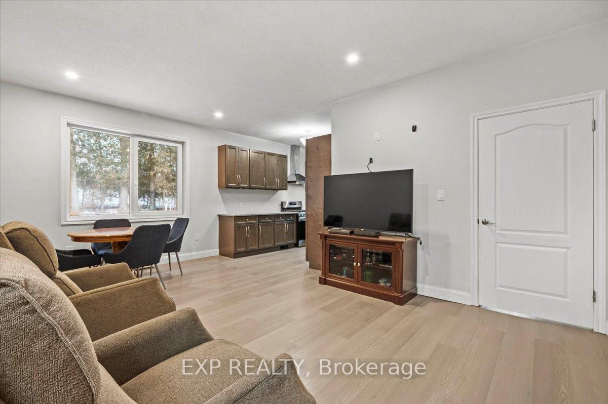 Photo 30 of 308 Governors Road E, Brant, Paris — HOMEH